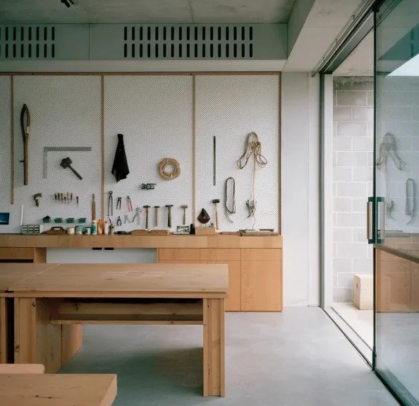 A serene workshop space that blends craftsmanship and calm, where every tool has its place and natural materials lead the design. 🪵🛠 #WorkspaceGoals #MinimalDesign #OfficeDesignInspo #OfficeInspo #OfficeDesign #OfficeInteriors

Designer : Allied_Of