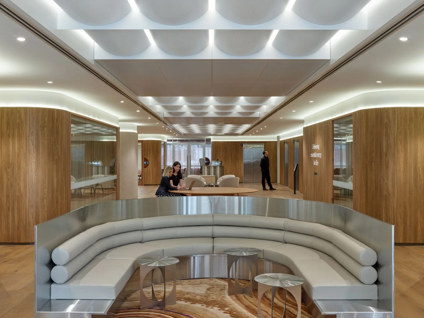 Senex Energy&rsquo;s Brisbane workplace by Architectus.

Six interconnecting stairs forming a vertical spine, moving energy through space. At its centre, a custom amphitheatre. Above, a sculptural ceiling. A control room for sensitive business decisi