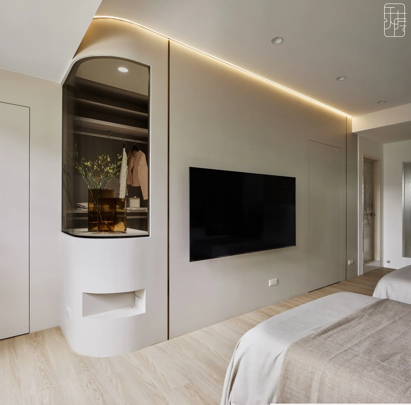 ｜光脈

&mdash;在這樣的家裡，精緻，不需要聲張；質感，以安靜的方式存在。

#室內設計 #新屋翻修 #舊屋翻新