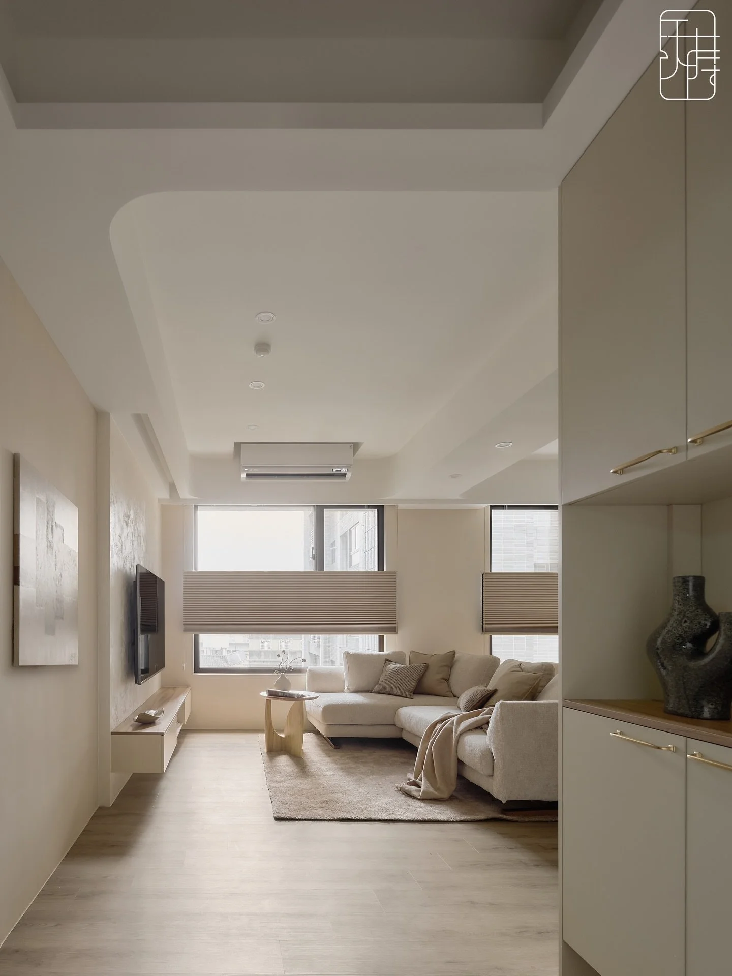 ｜淡暮

&mdash; 在這片柔和的空間裡，時間沒有重量
只有剛剛好的溫度，剛剛好的安寧。

#室內設計 #新屋翻修 #舊屋翻新