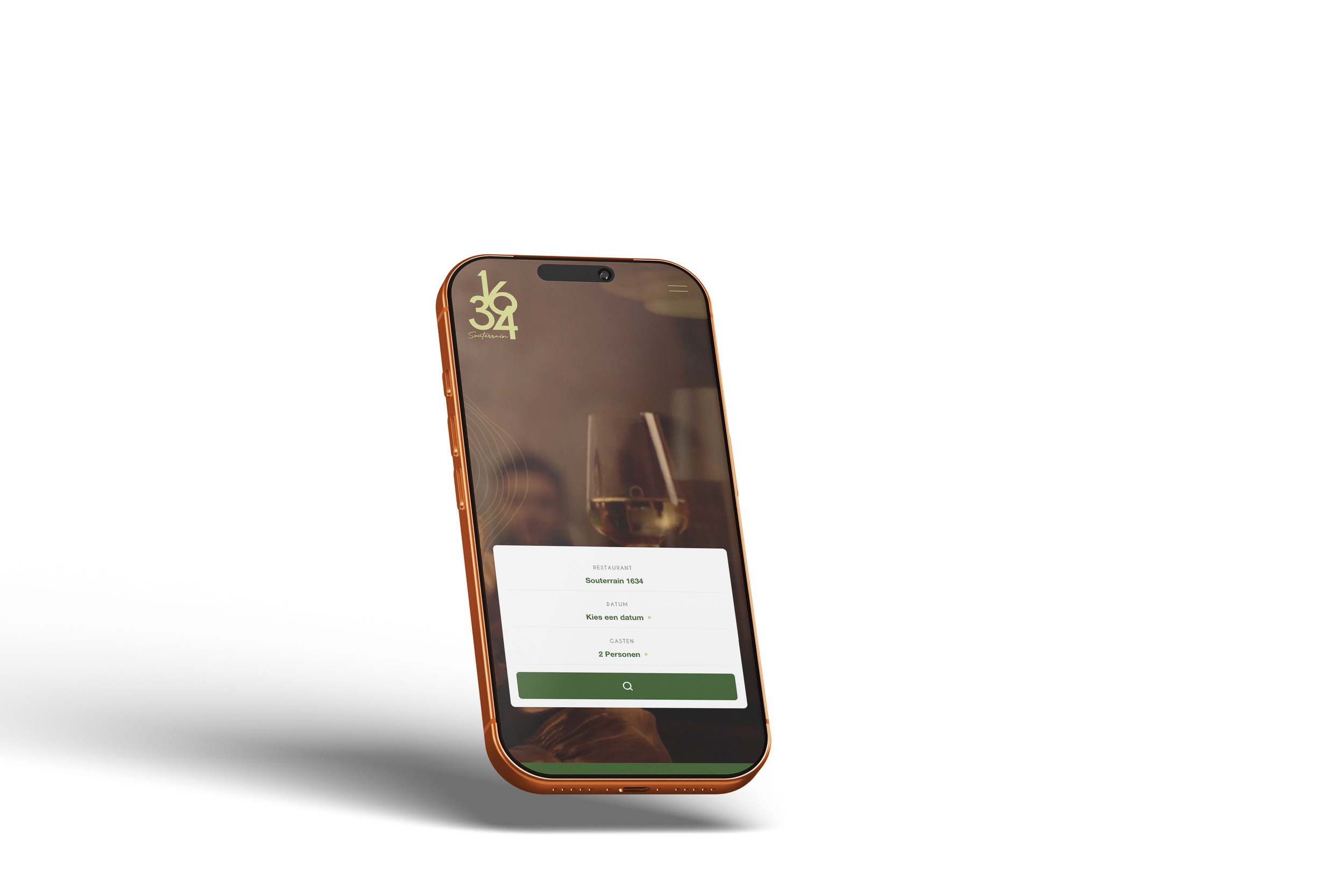 een smartphone dat een reserveringsapp voor een restaurant toont, met een achtergrond van een glas wijn