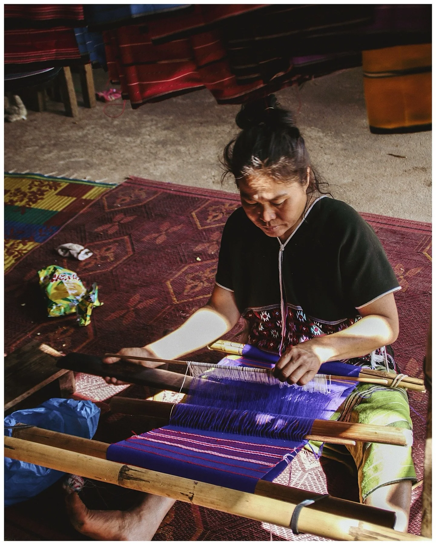 Volunteer trip in Mae Sapok Village 

#photographer #photos #indigenous #indigenousart #photography #photo #documentary #documentary_photography #documentaries #photojournalism #storytelling #photoediting #travelphotography #travelblogger #portrait #