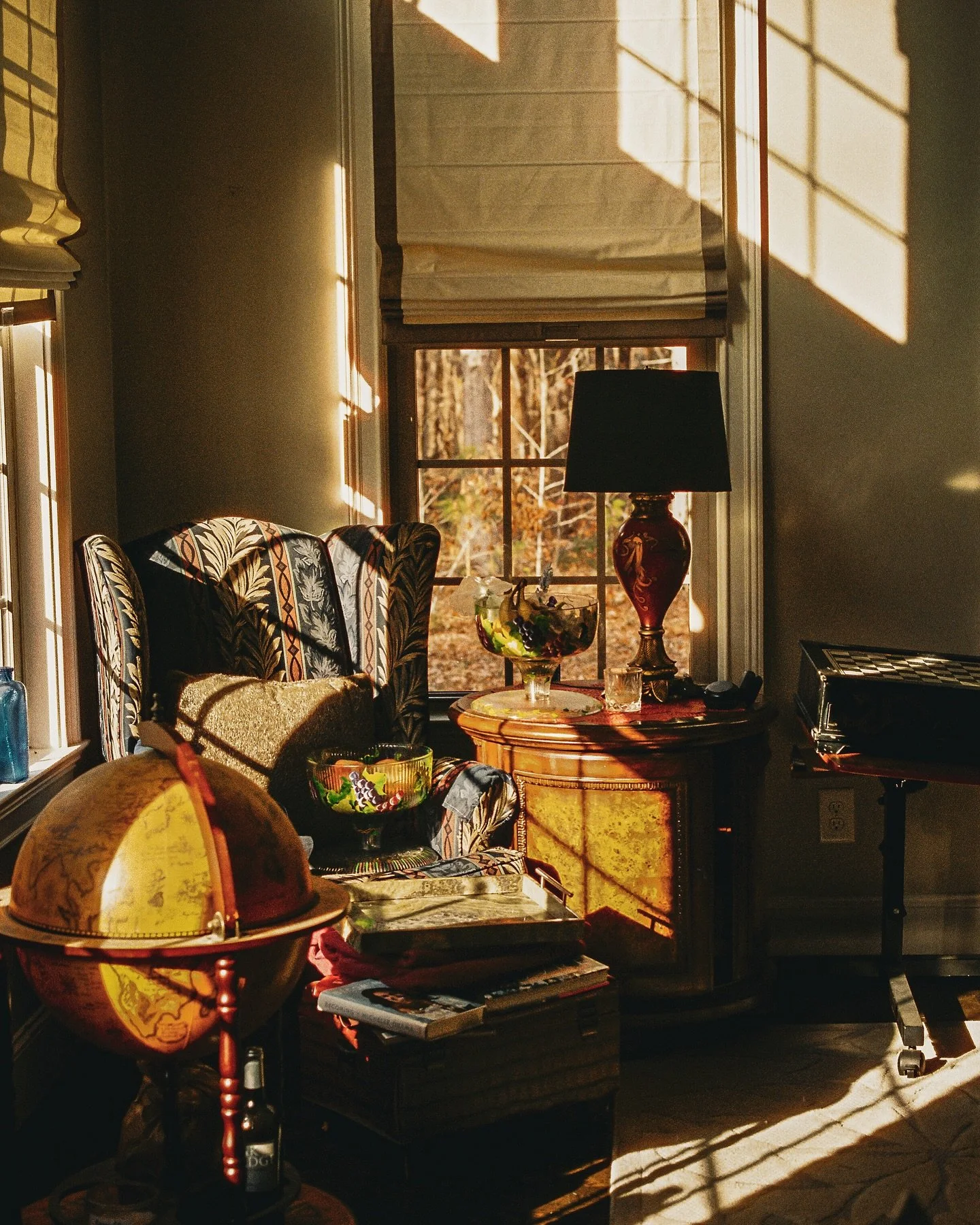 Cinestill ISO 800 Film

#film #filmphotography #filmcamera #filmphoto #cinestill800 #cinestill #cinestillfilm #iso800 
#35mm #photooftheday #photographer #photogram #photography #filmphotography