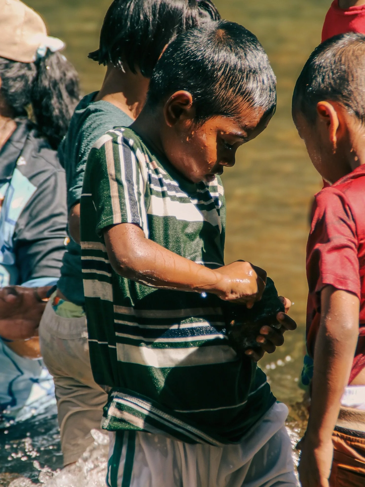 Photos from a recent assignment with @khaosokjunglelifecamp 
.
.
.
.
.

#photo #photographer #kidsphotography #khaosok #khaosoknationalpark #khaosoklake #southernthailand #community #communityfirst #eventphotographers #fyp #fypreelsシ゚ #fypageシ゚ #iama
