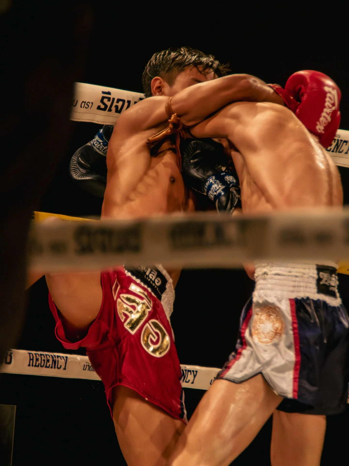 แสงทองน้อย แสงทองค้าแก๊ส vs. เพชรมรกต ศิษย์สองพี่น้อง (Saengthongnoi Saengthongkha Gas vs. Petchmorakot Sitsongpeenong) 

#muaythaiphotography #muaythai #nakmuay #ch7 #sportphotography