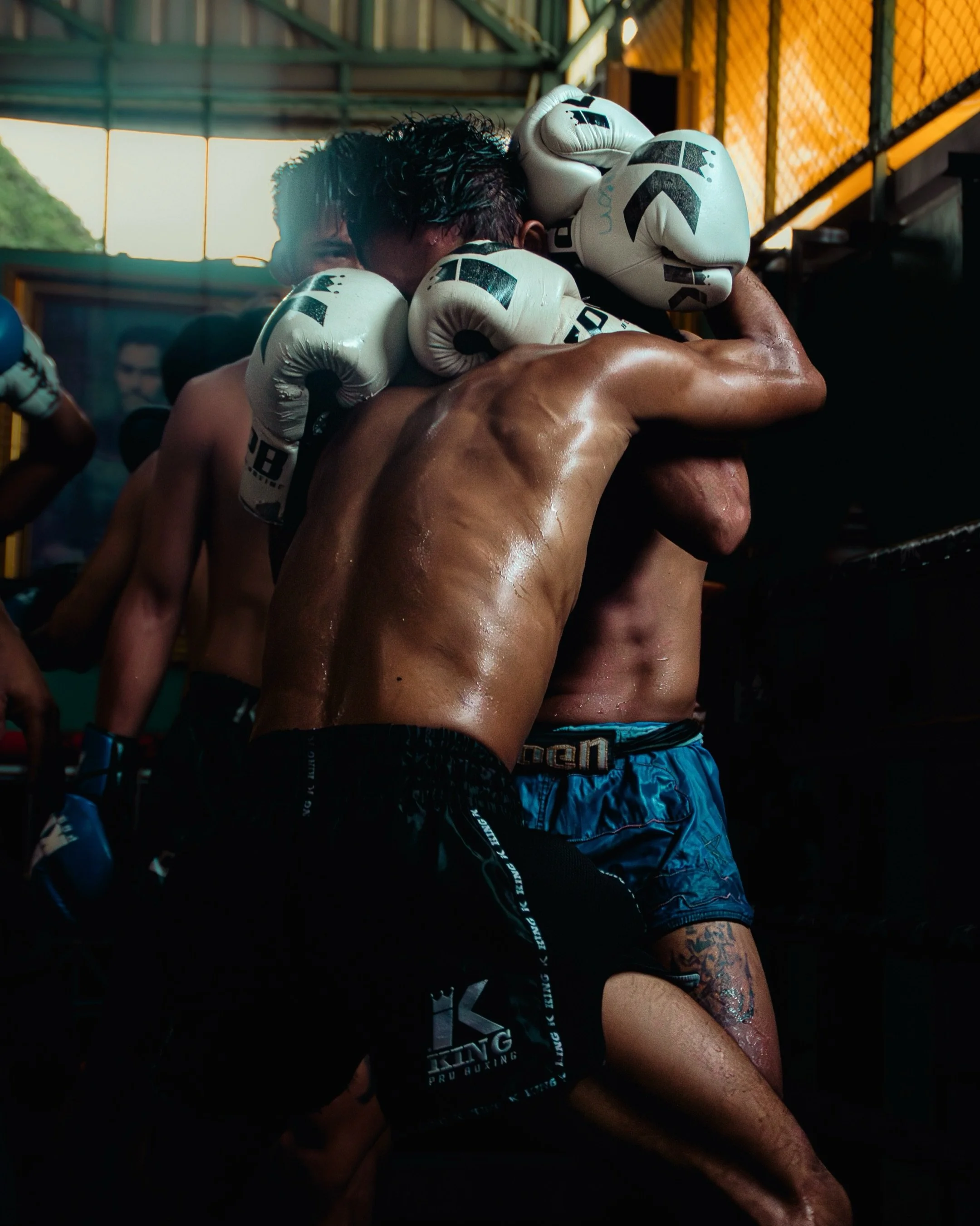 Mid-clinch @p.k.saenchaimuaythaigym 

#muaythaiphotography #muaythai #muay #sportsphotography #nakmuay