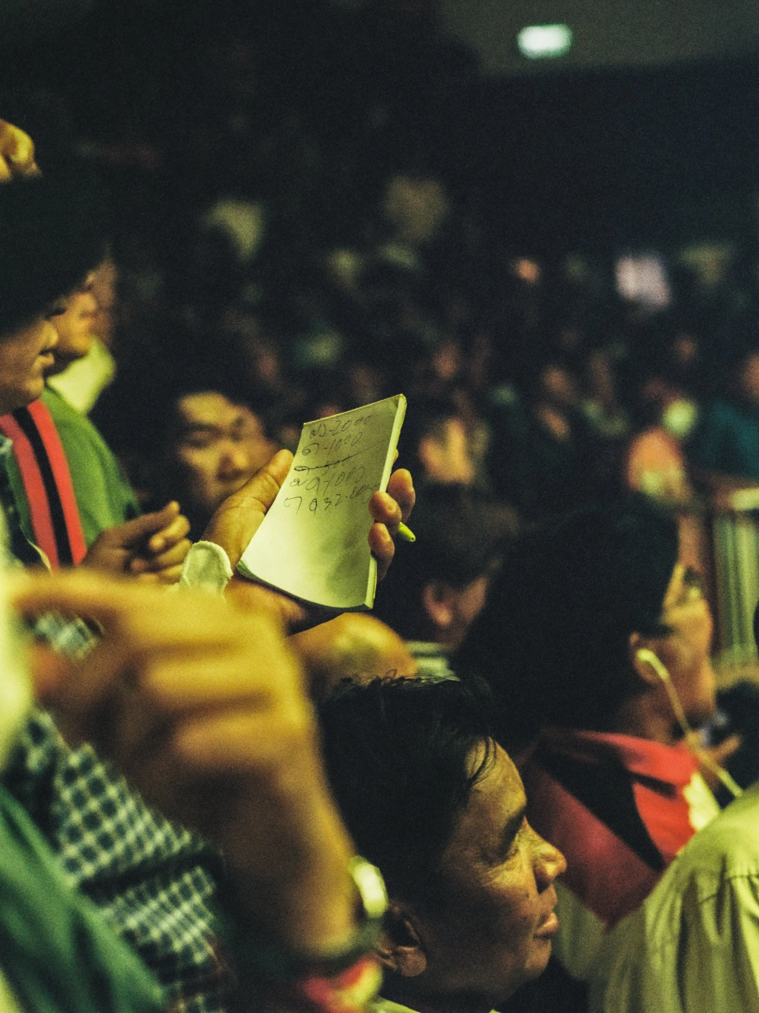Taking notes.

🎞️ KODAK ISO 400 FILM 

#filmphotography #filmphotographer #muaythaiphotography #muaythai #nakmuay