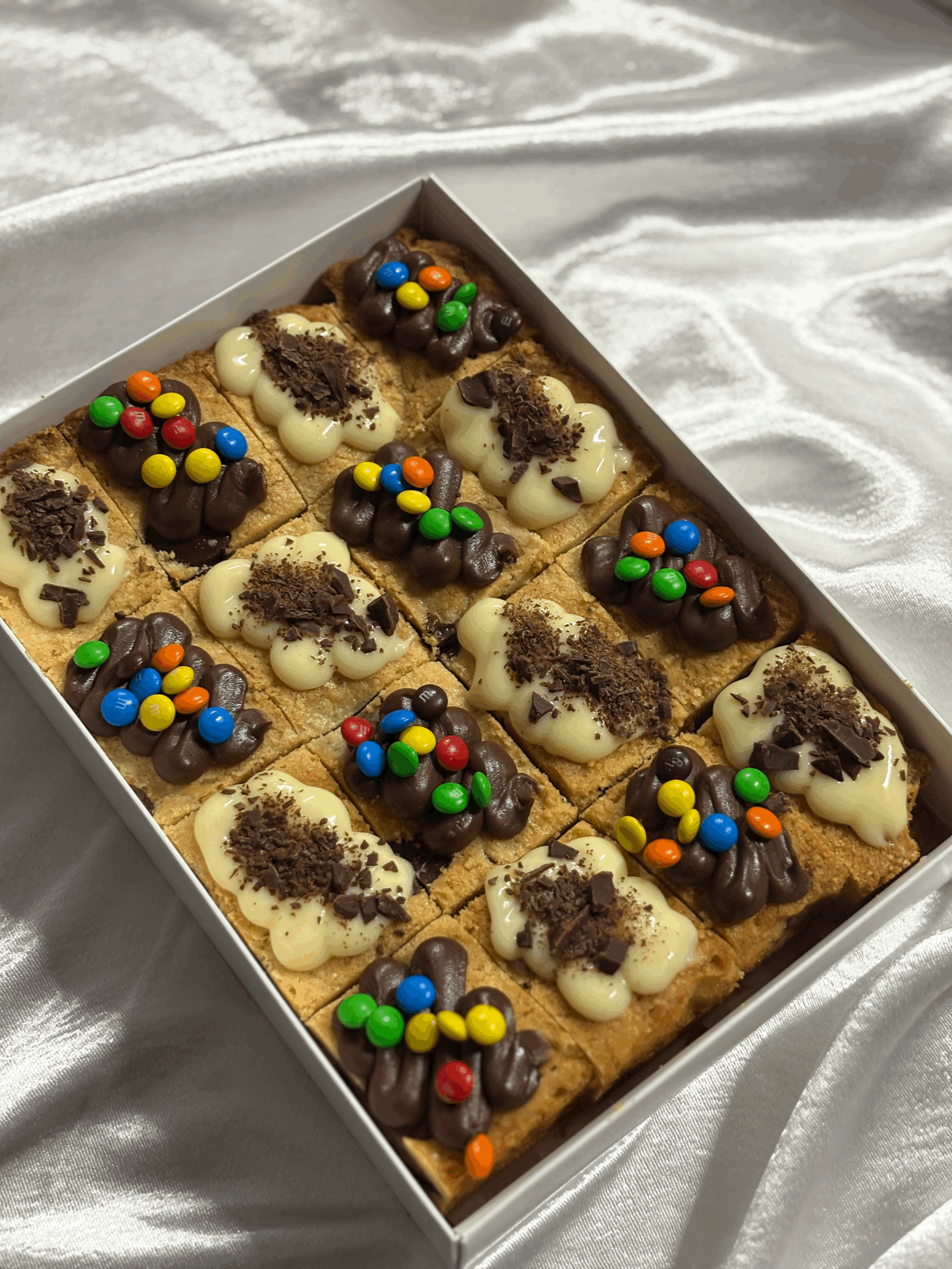 Cookie Blondies