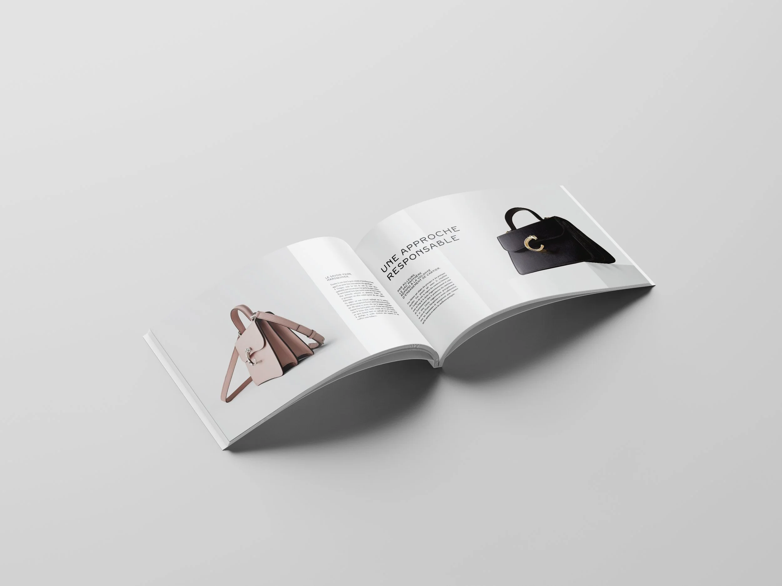 Perfect_Binding_Brochure_Mockup_1 copie.jpg