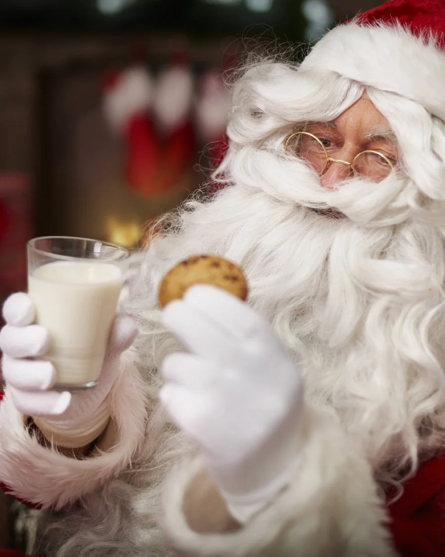 Santa-Breakfast-900x1125.jpg