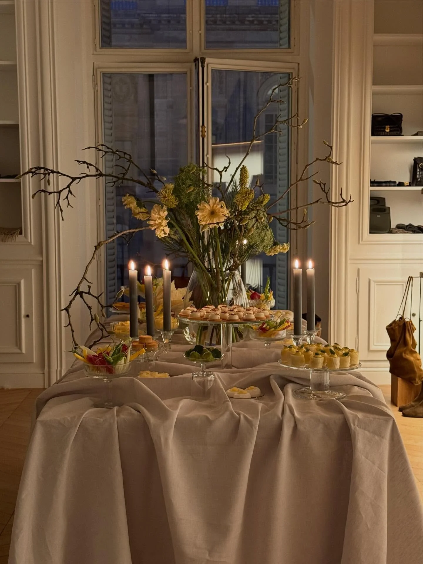 Cocktail @soeur_paris 🍸✨

#tableecanteen