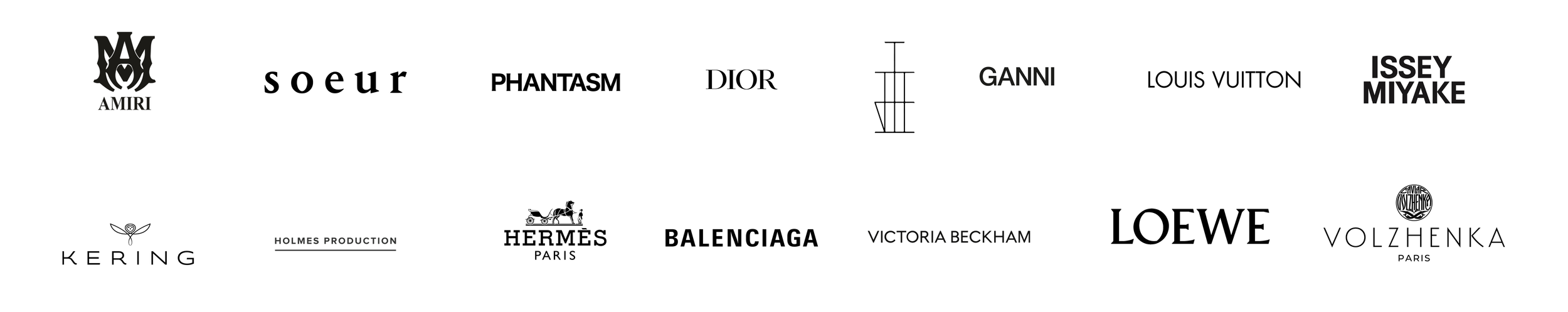 Logos de différentes marques de mode et accessoires, telles que Amiri, Soeur, Phantasm, Dior, Ganni, Louis Vuitton, Issey Miyake, Kering, Holmes Production, Hermès, Balenciaga, Victoria Beckham, Loewe, Volzhenka.
