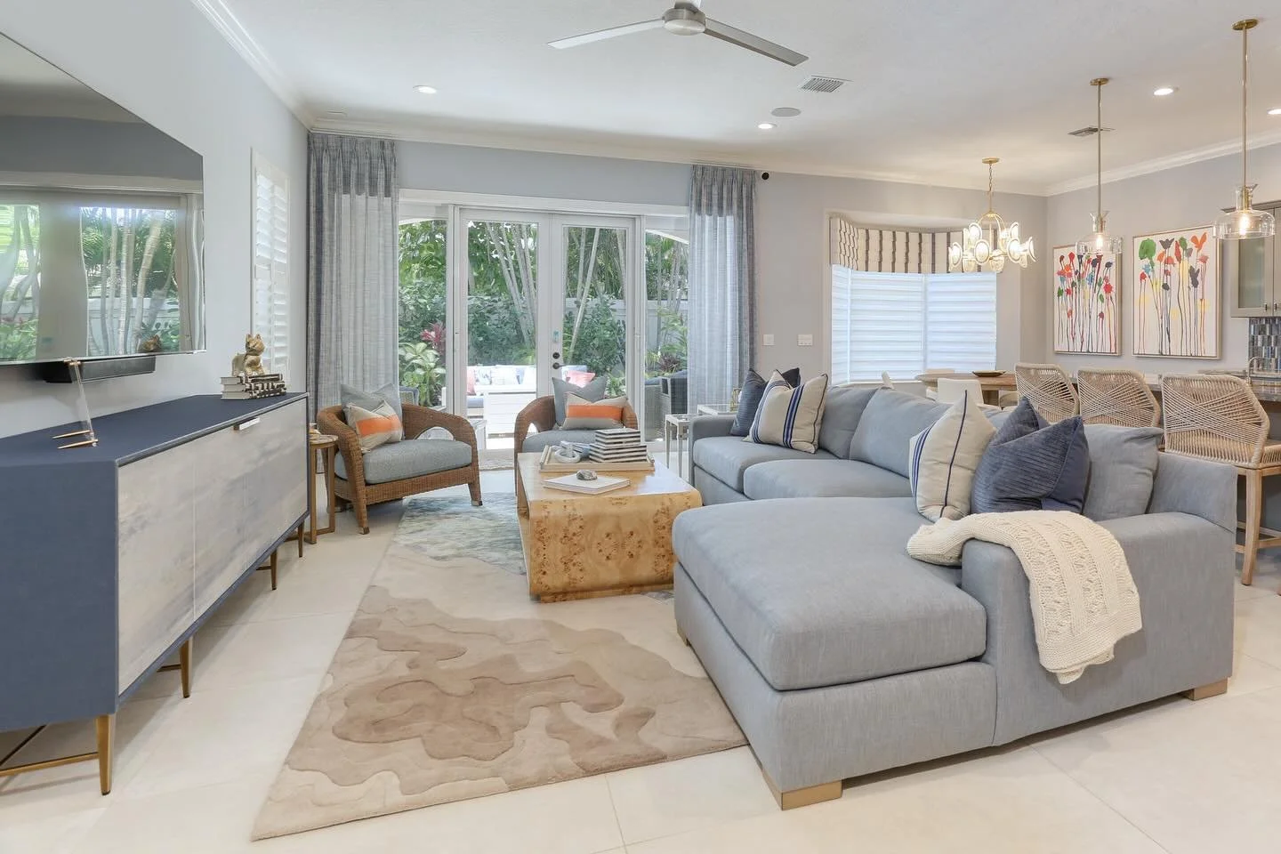 A sanctuary by the sea 🌊our Coastal Retreat project is washed in calming blue hues, echoing the rhythm of the waves. A palette that soothes, inspires, and transforms everyday living into an endless horizon of tranquility 🪸