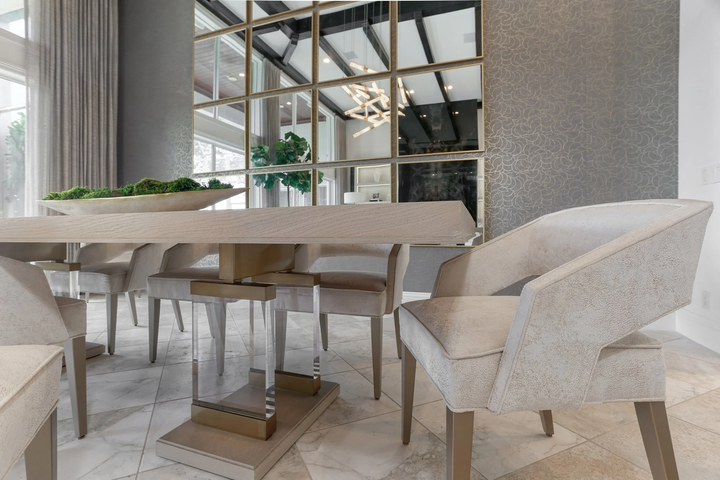 Dramatic Elegance-21-light on.jpg