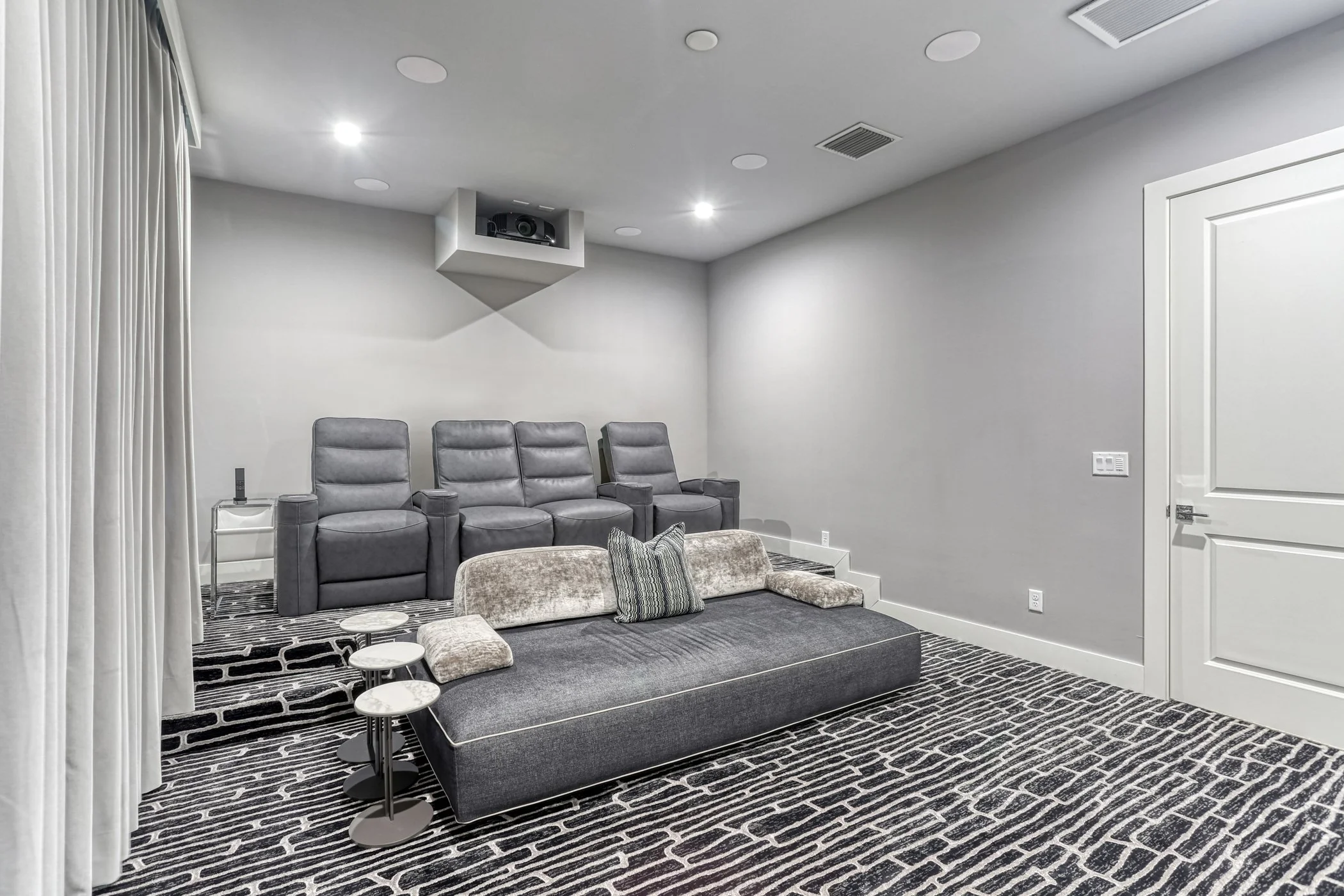 Spectacular Vibes-33.jpg