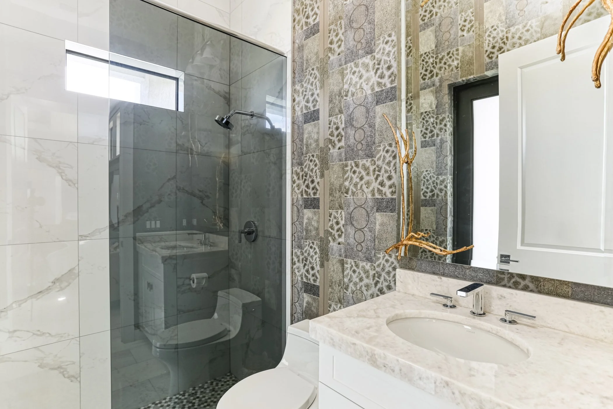 Spectacular Vibes-19.jpg