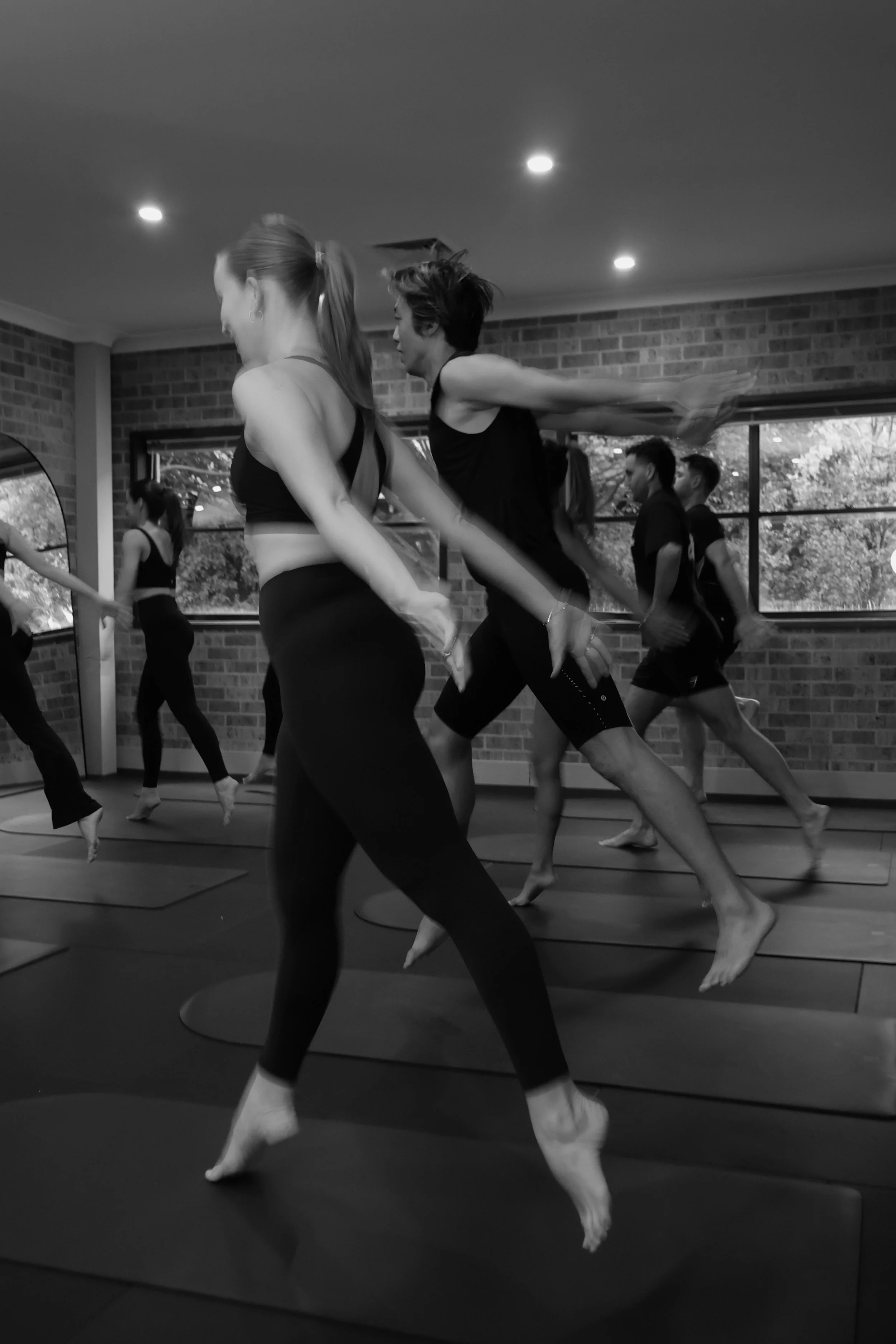 Matte Power Pilates Class