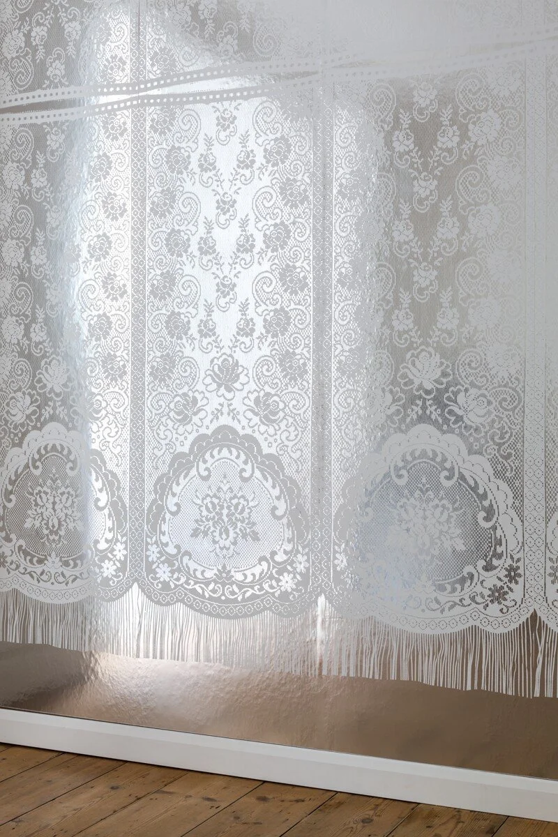 Paris-Lace-fce80c3f8ea4cd679d996022d8f096c3.jpg