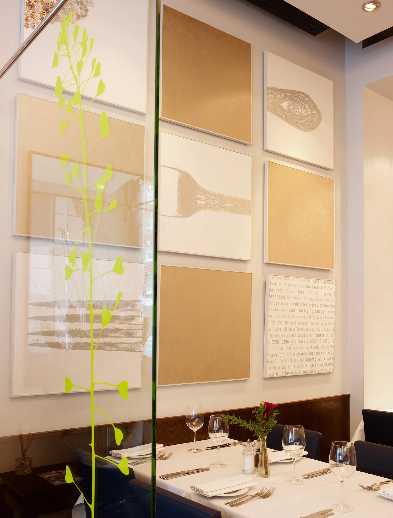 Restaurant London a.jpg