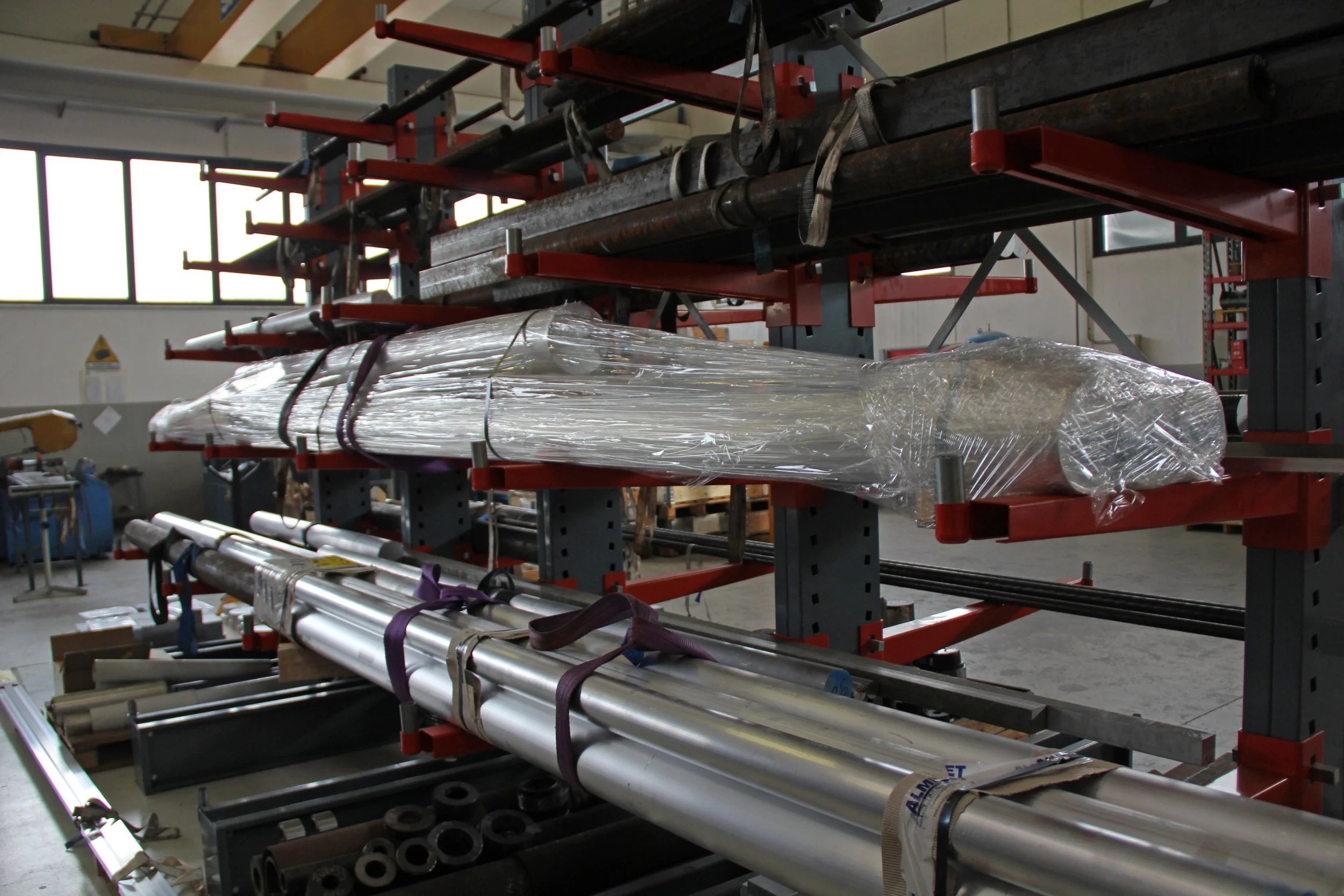 Cantilever Materiali Pesanti