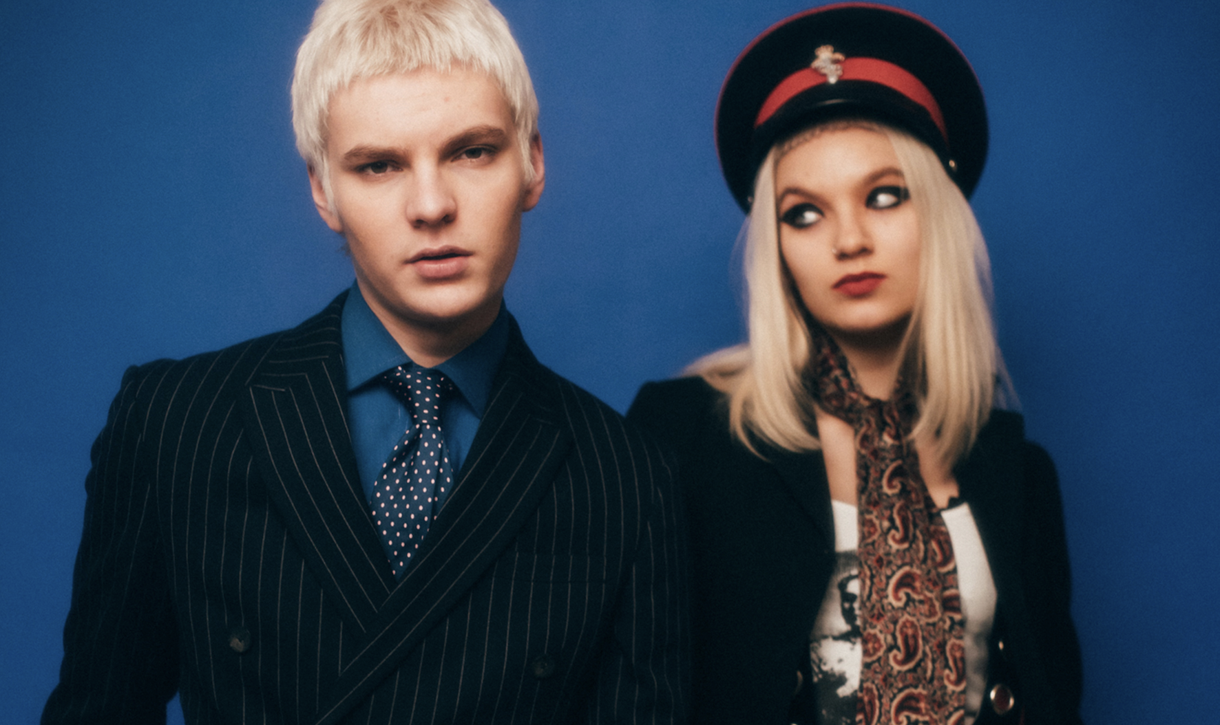 The Molotovs release debut album “Wasted On Youth” - in the race for Number 1 with Lily Allen