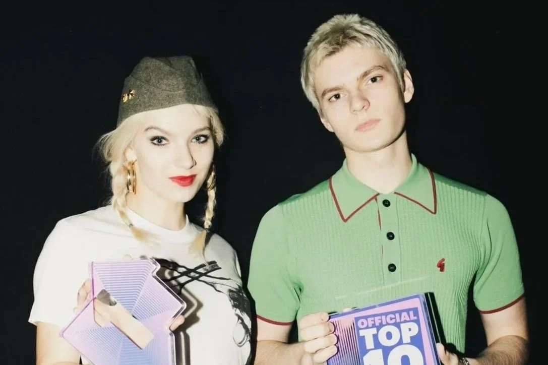 The Molotovs land No.1 &amp; No.3 in the UK Official Download &amp; Albums Charts