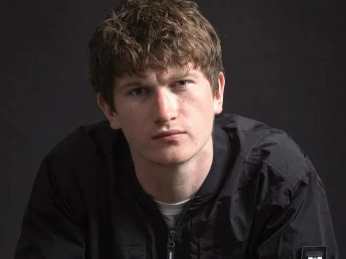 Andrew Cushin announces Intimate Acoustic Tour 2026