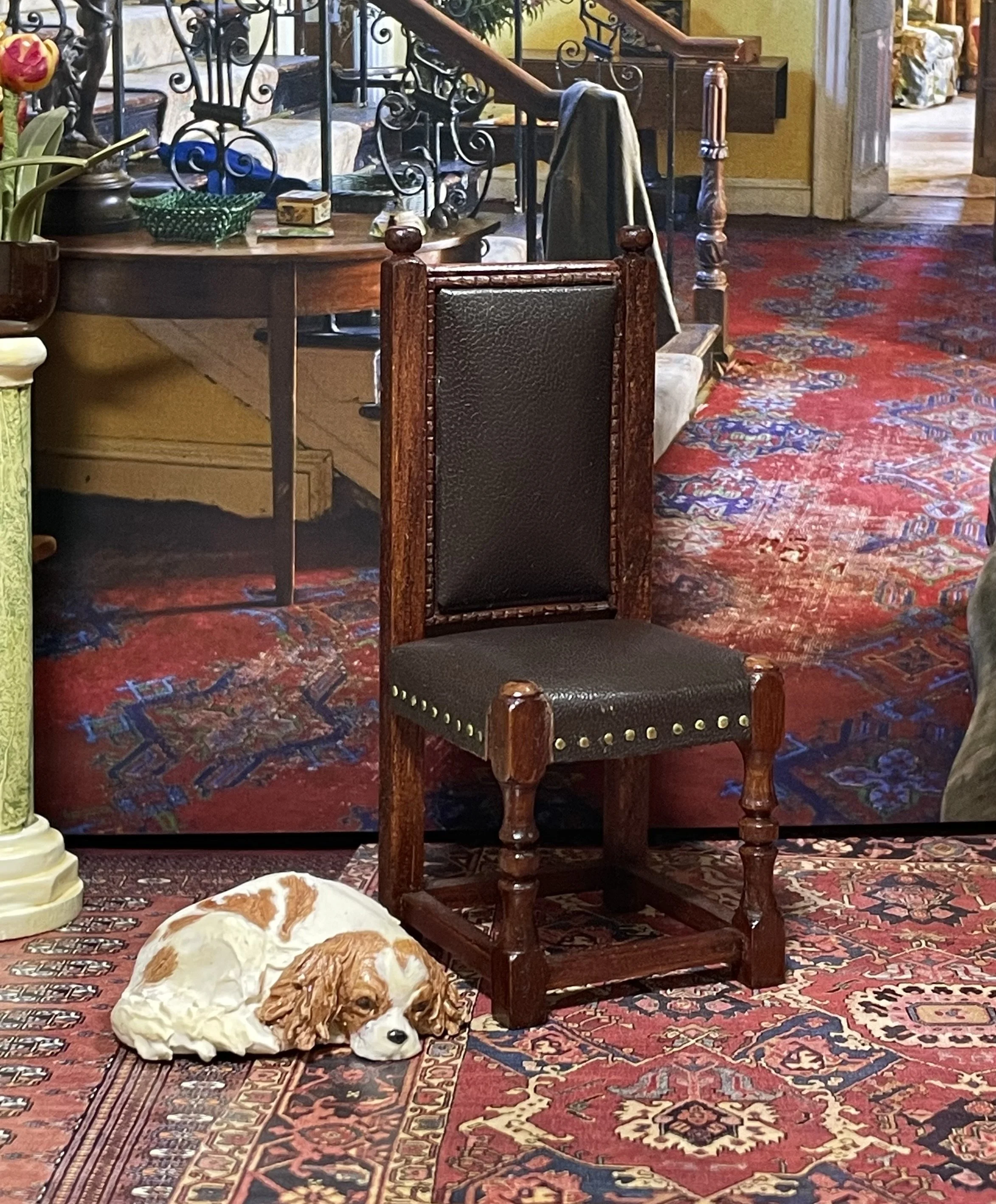 Upholstered desk chair