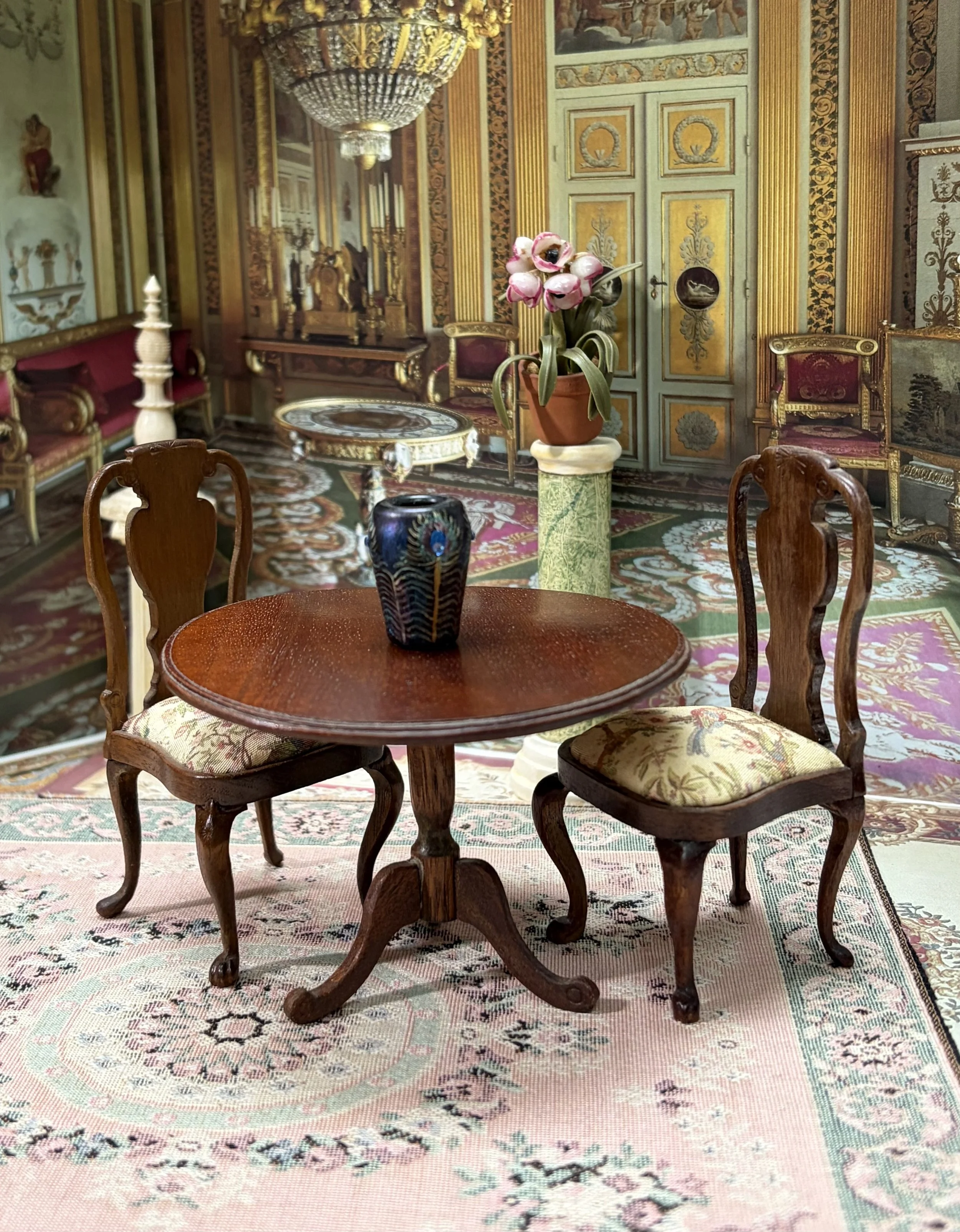 Round table
