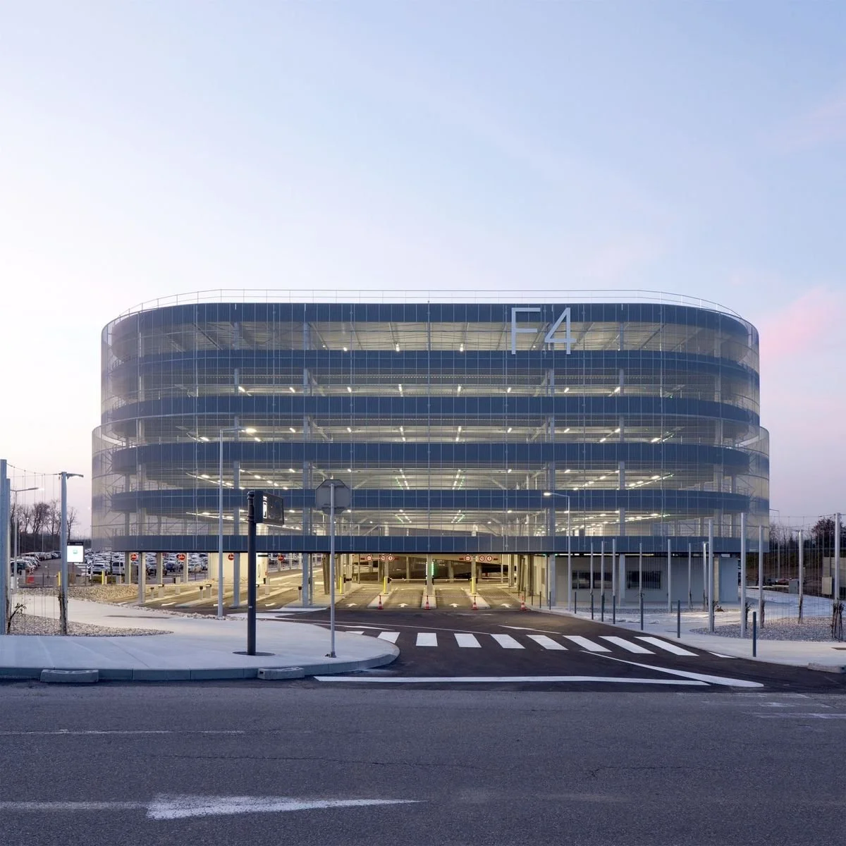 parking orly.jpg