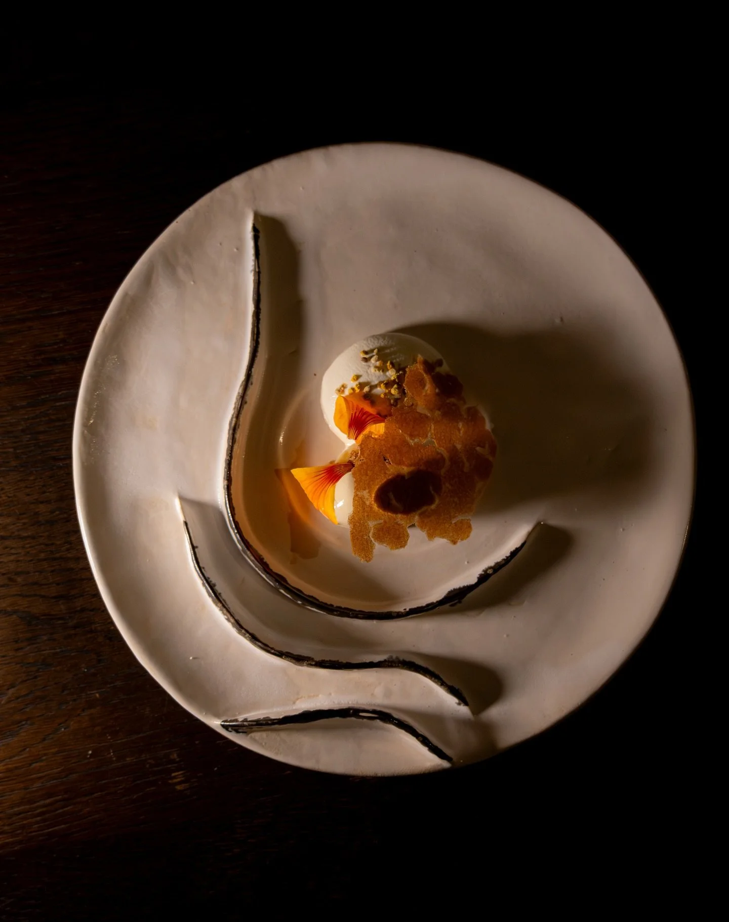 Honey &bull; Basque cheesecake &bull; quinoa &bull; bread
A dialogue between layers of sweetness and grain.

📷 @byanaisfremont 
#michelinstar #finediningparis #modernfrenchcuisine #parisgastronomy #chefparis