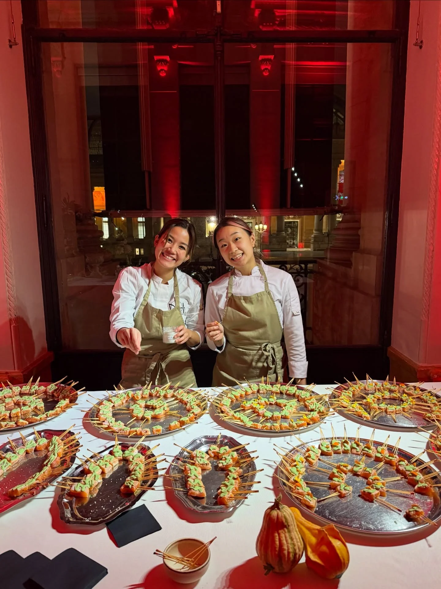 Nhomade team carries the flavour wherever the event takes us. 🏃&zwj;♀️

#eventplannerparis #pariscatering #luxurycatering #parisevents