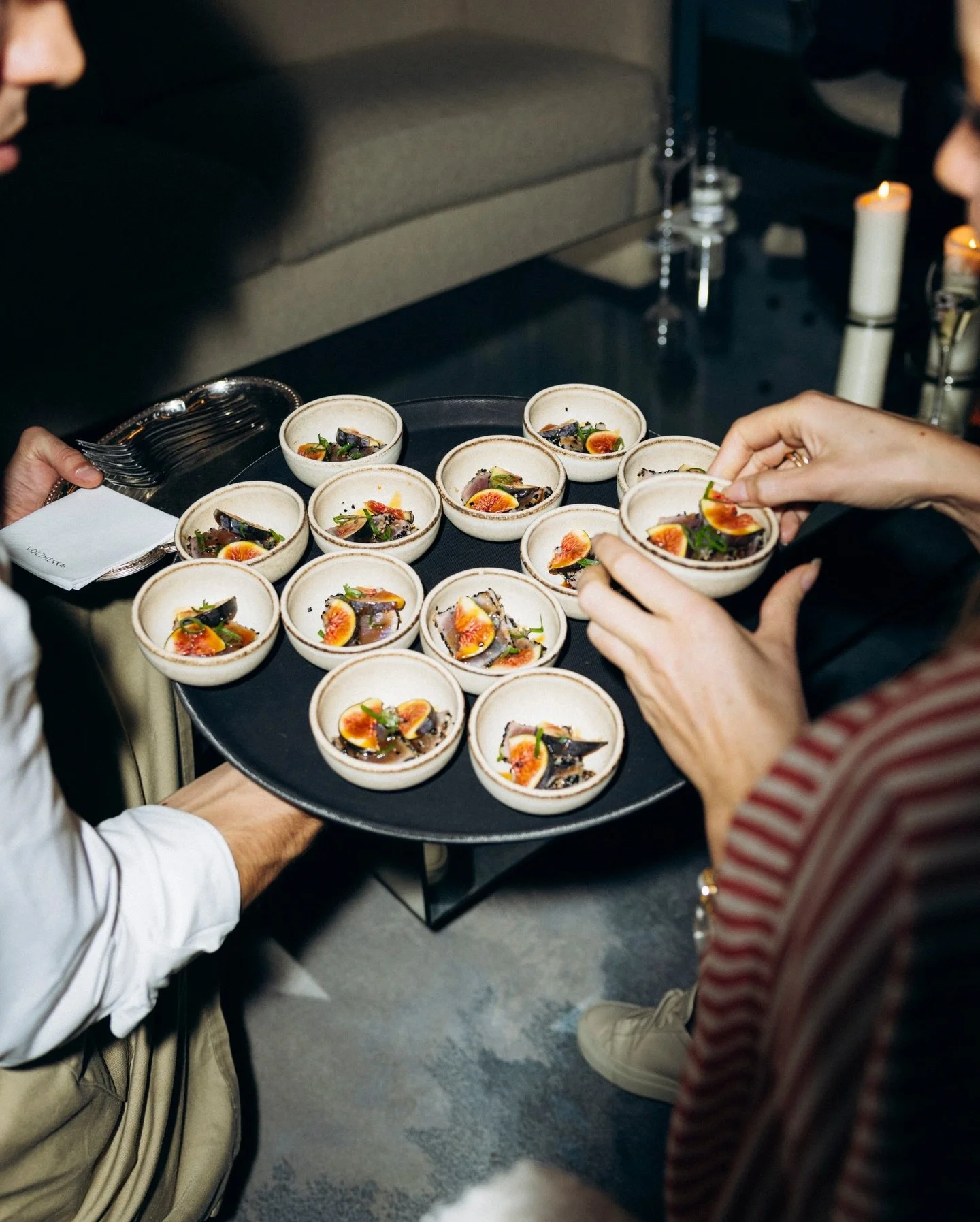 One is never enough!

Cooking in real time changes everything. The timing, the aroma, the energy&hellip; all shared with the room.

📷 @anastasia_rokhlenko 
#pariscatering #livecookingparis #eventplannerparis #luxuryevents