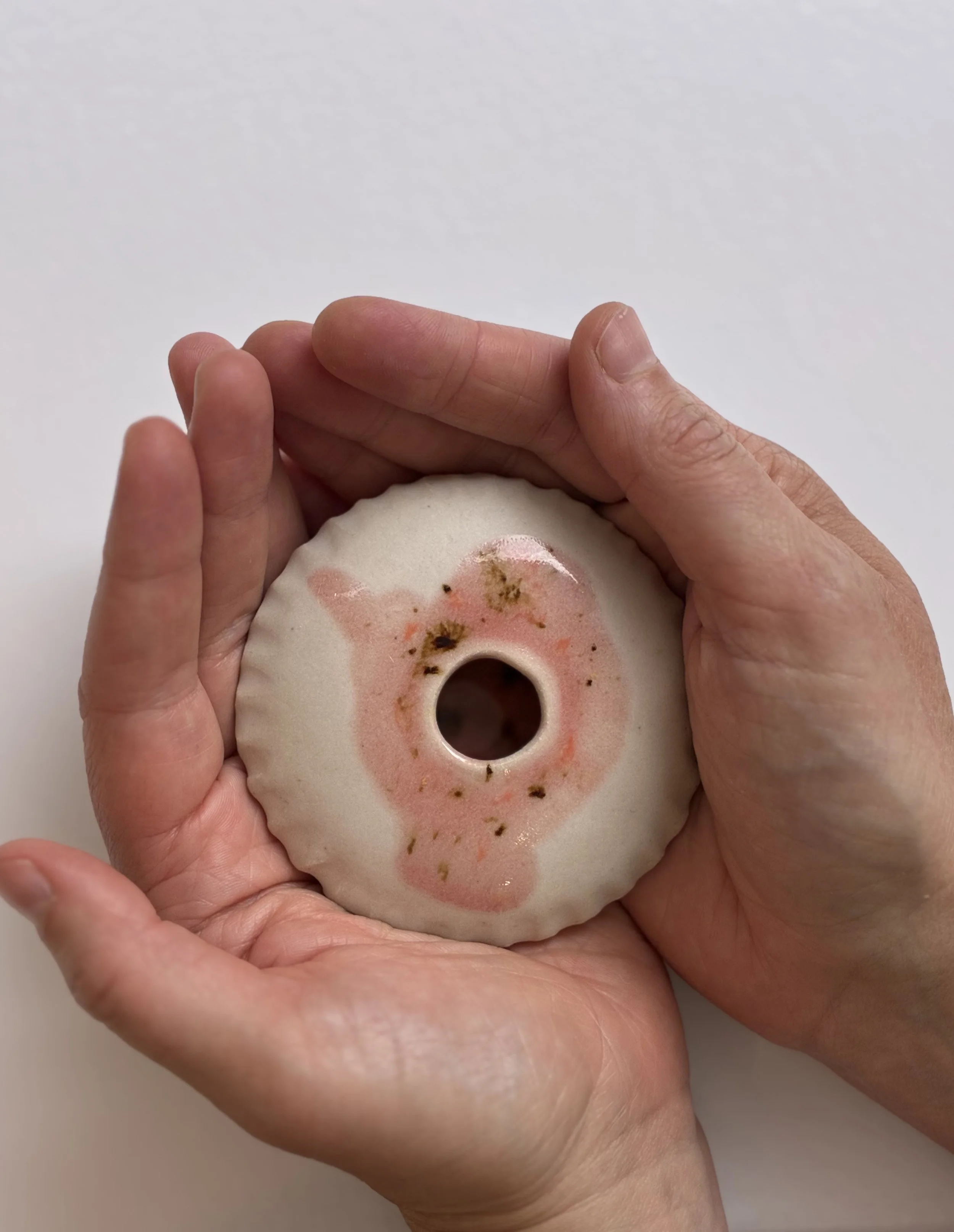HOLDING VESSEL