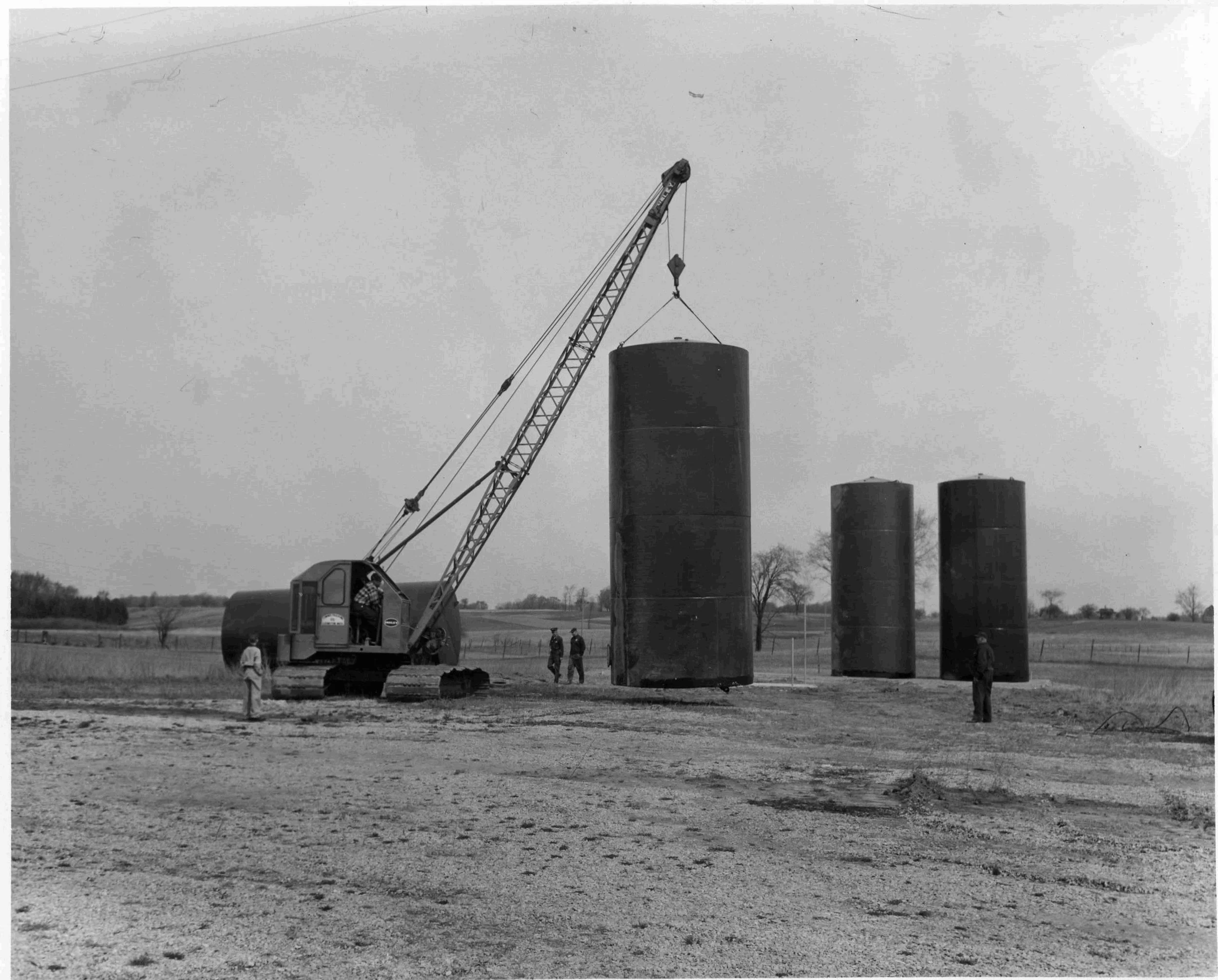 Tank Setting Scottville 028.jpg