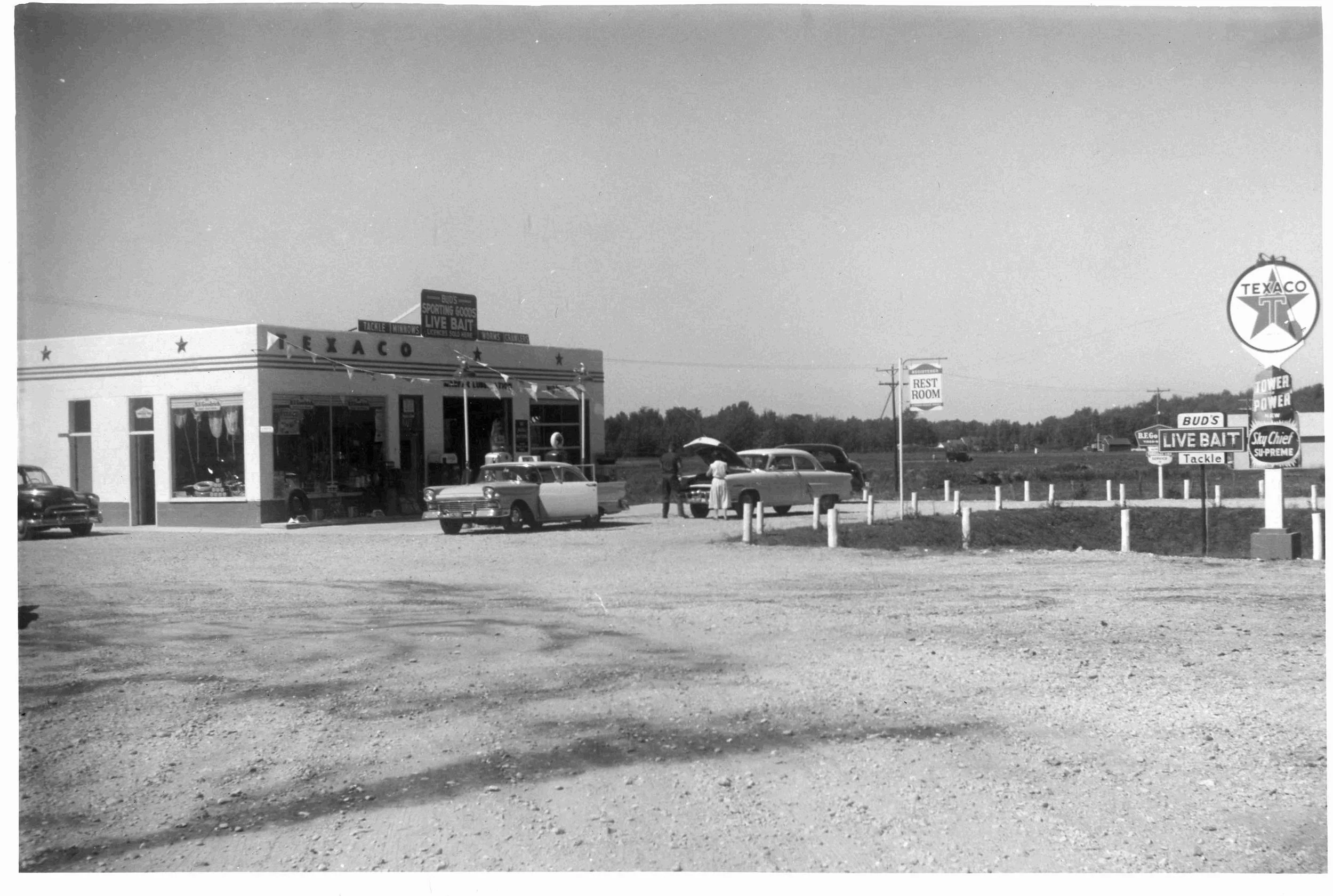 Bud's Honor Texaco 017.jpg