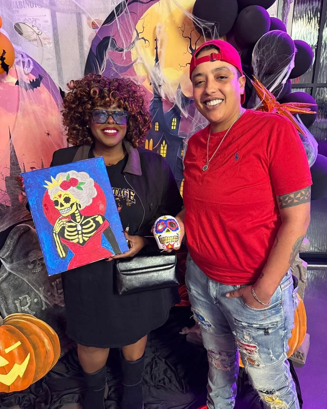We celebrated Dia de los Muertos Thursday painting Queen Catrina and Sugar Skulls at Emerald City Lounge in Fort Worth. #PuffAndPaintInFortWorth #PuffAndPaint #thingstodoinfortworthtx #thingstodoinfortworthtexas #thingstodoinfortworth #fortworthtexas