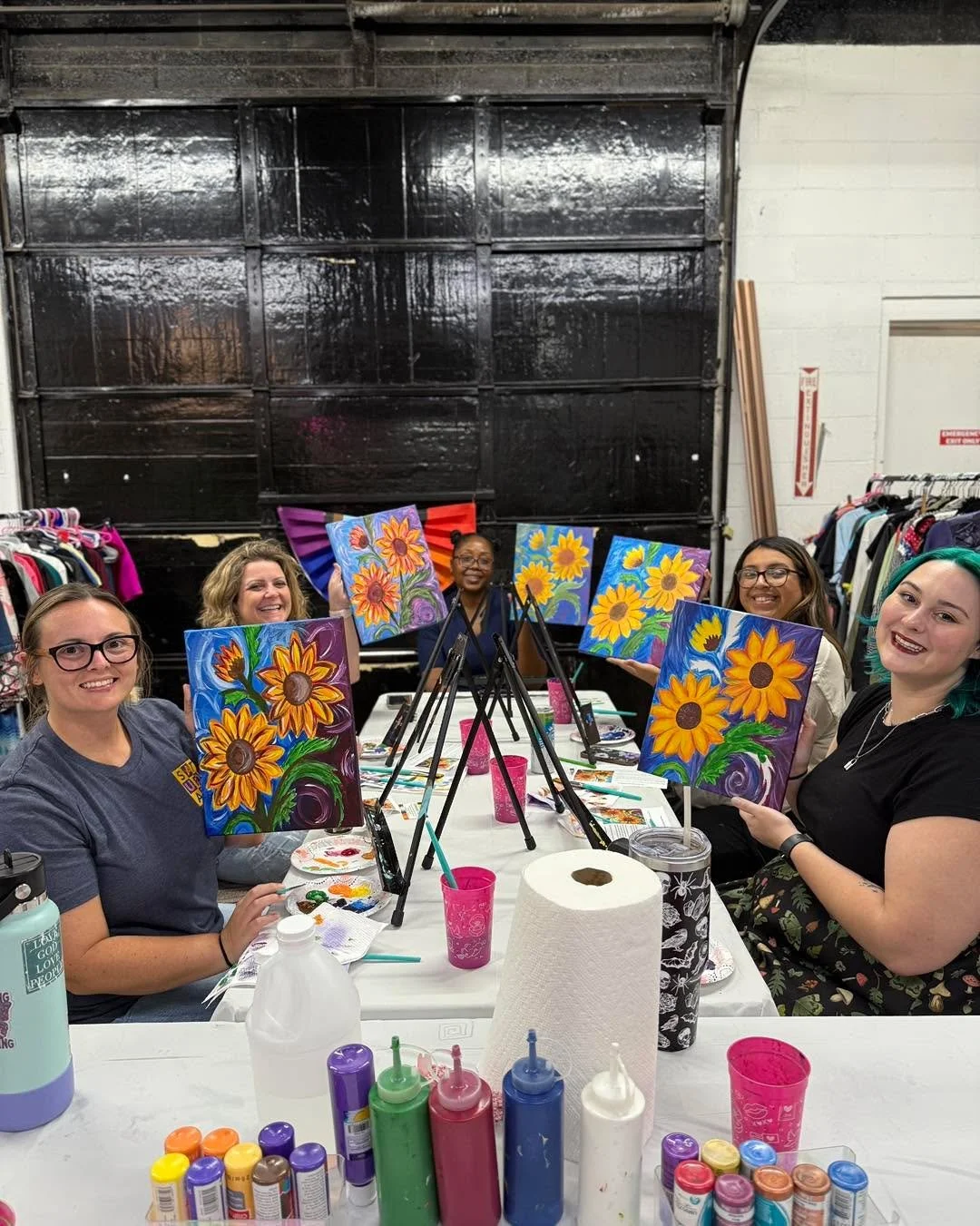 Cowtown Paints Mobile Paint Parties 
We organize creative art experiences ￼at public and private locations for all ages. 

🎨 Paint and Sip
🧶Crafting Parties
💃 Ladies Night
🎂 Birthdays 
🎉 Celebrations
🏢Team Building 

We&rsquo;re mobile and serv