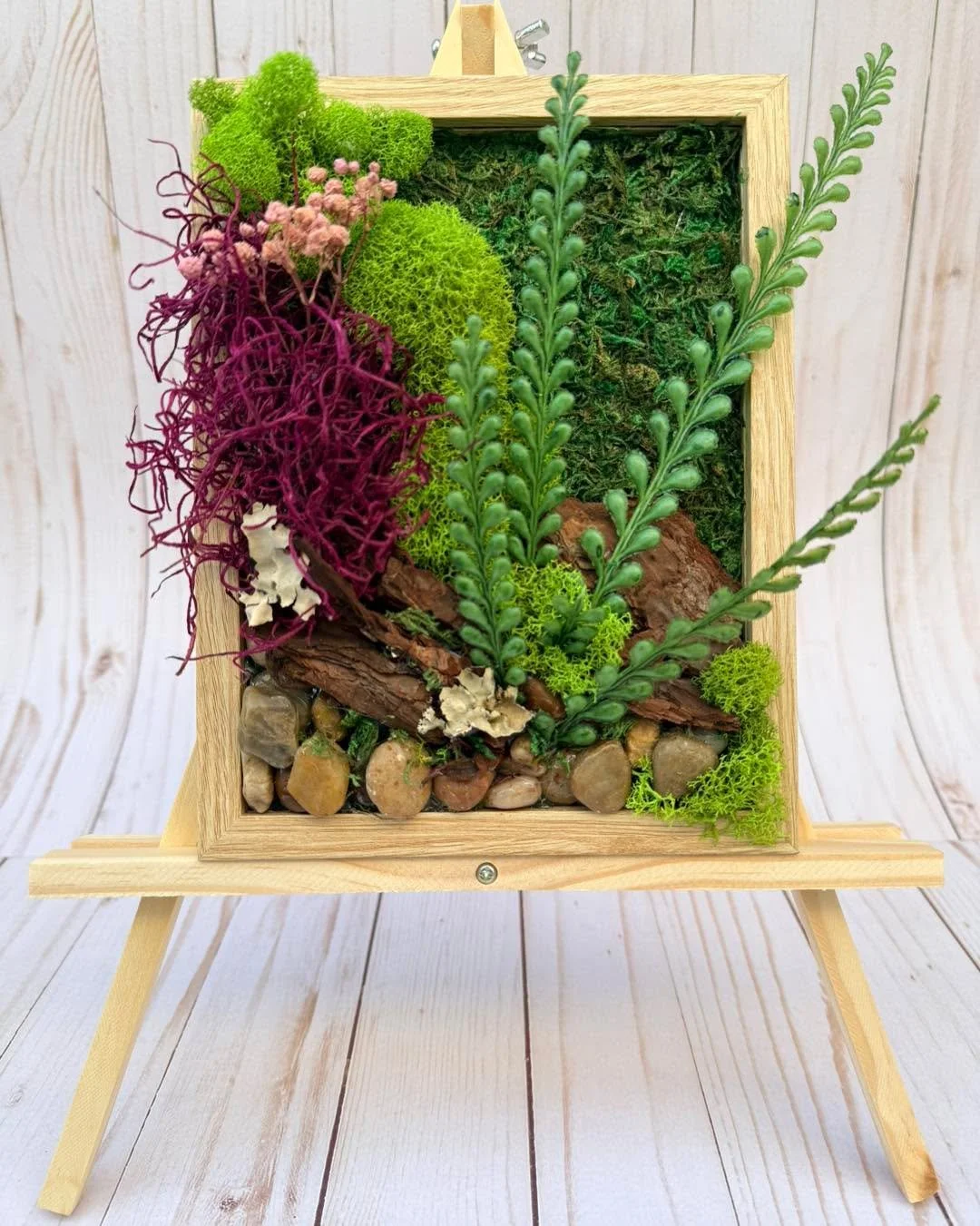 Let&rsquo;s celebrate Earth Day by making Preserved Moss Art. I&rsquo;ll bring all the supplies, you make your own creation. 
Thursday 4/23 at Emerald City Cannabis Lounge. Save your seat here: https://occ.sn/nj7347Kv