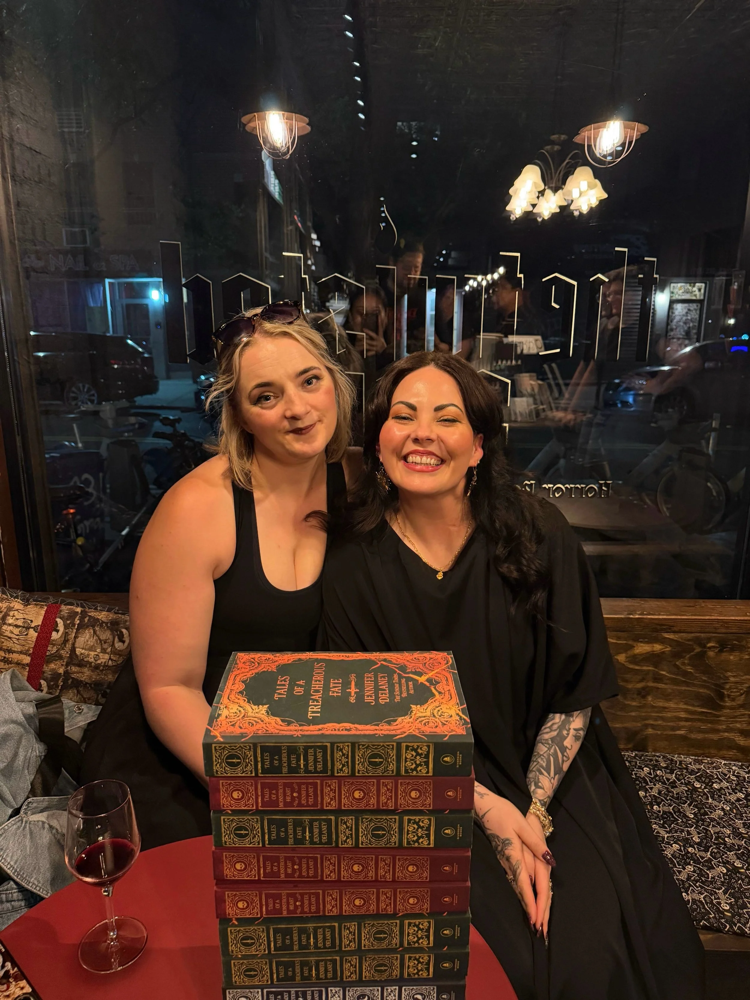 What an incredible evening at @twistedspinebooks!💚

Thank you to everyone who joined us on Tuesday to celebrate the release of TALES OF A TREACHEROUS FATE 🖤📖

Special thanks to @jenniferdelaneyauthor and @authorscarlettstclair for their inspiring 