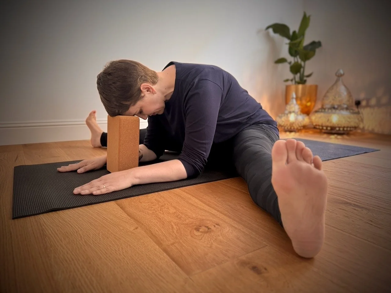 Yoga class at Luma Pilates studio, Edinburgh New Town