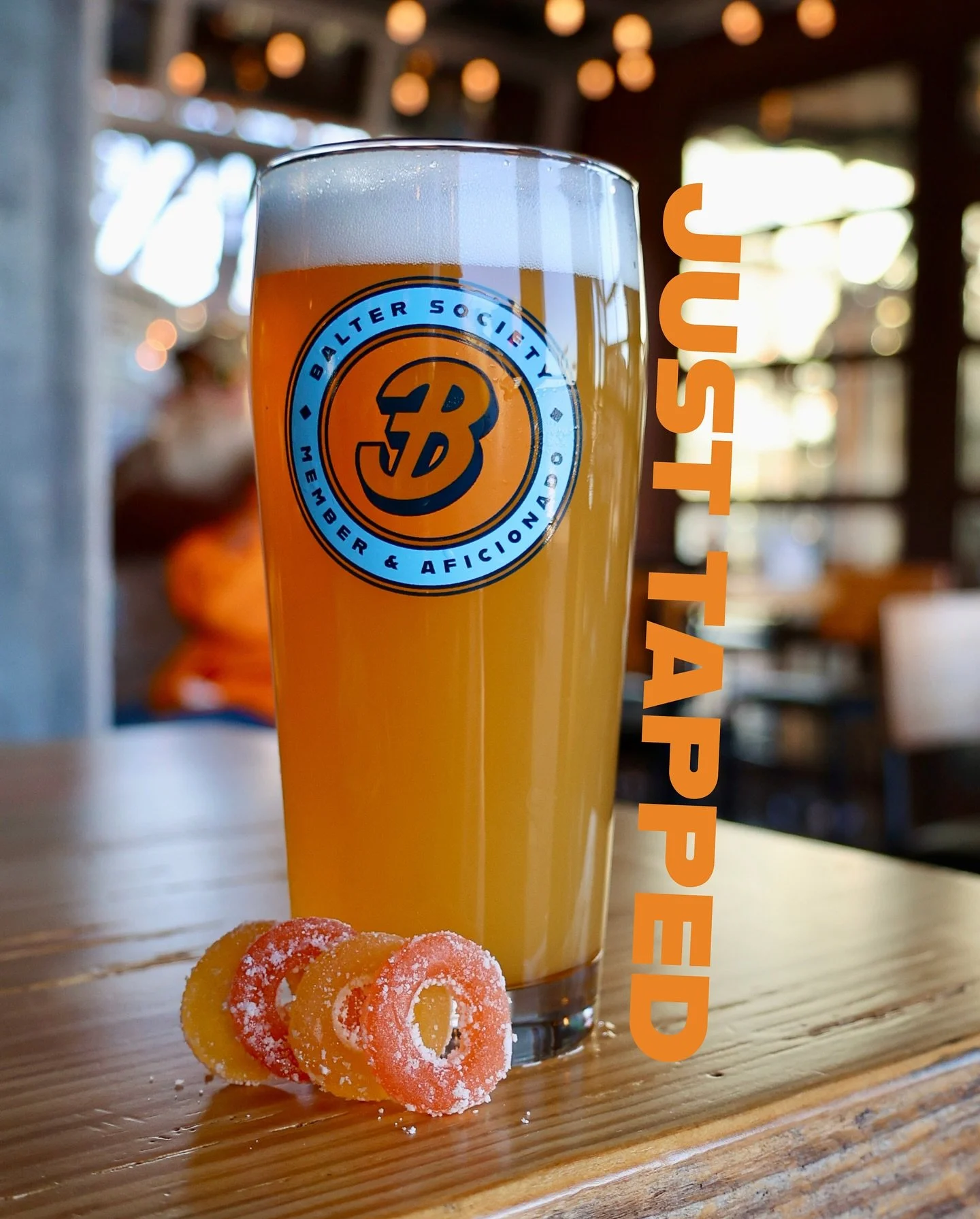 Just tapped: your newest obsession. 🍑

Two ways to enjoy:
&bull; Dolcita Hazy Pale: bright, juicy, and hop-forward with all the peach ring vibes. 5.9% ABV, 30 IBU.
&bull; Dolcita Whip (limited time only): nitro + Madagascar bourbon vanilla for a pea