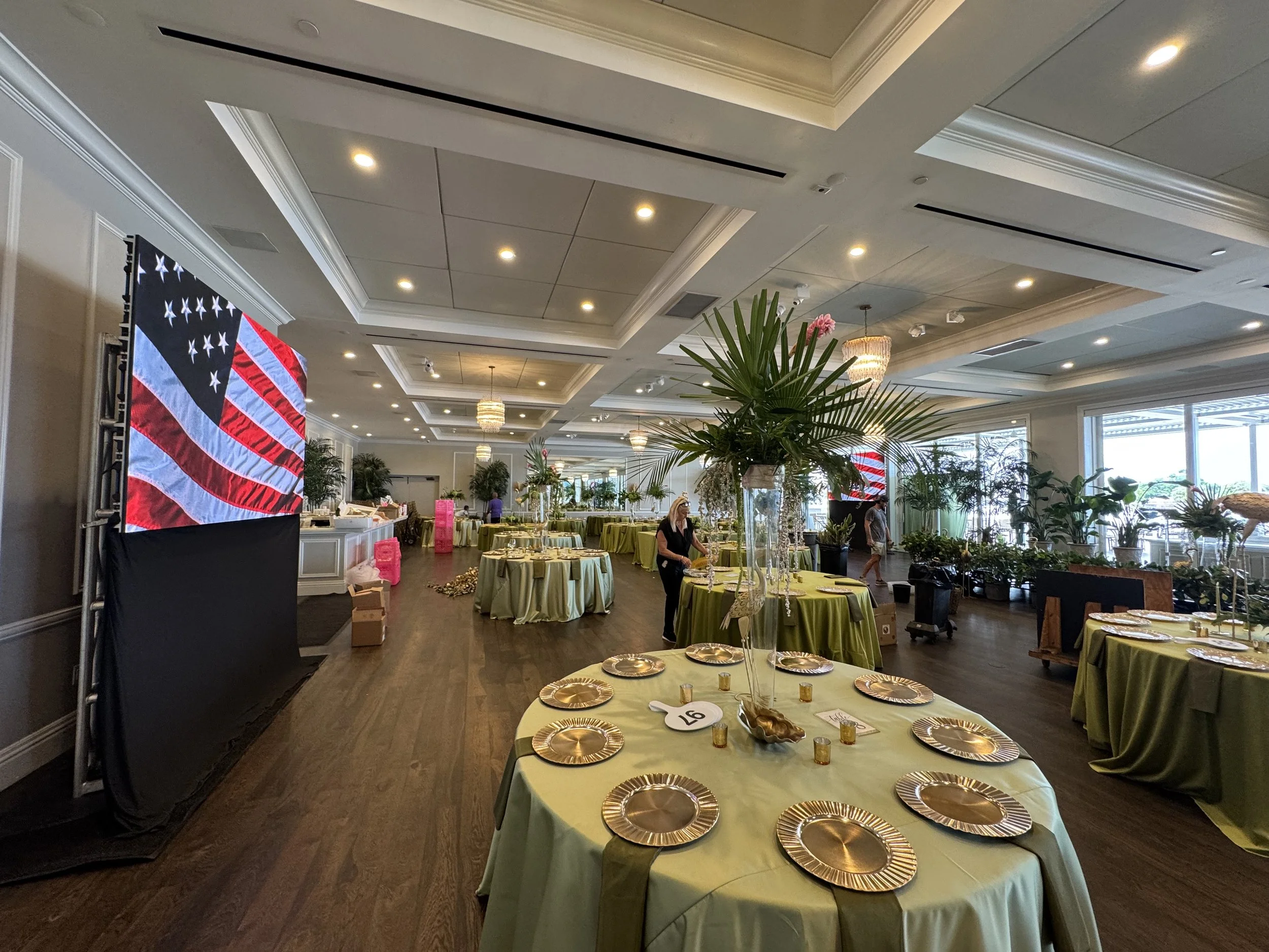 How Silent Auction Technology Transforms Fundraisers: A Guide to Mobile Bidding