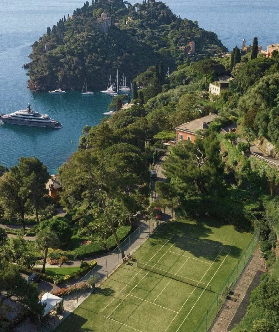 Real Estate Event AV Solutions: Elevating Property Launches and Showcases