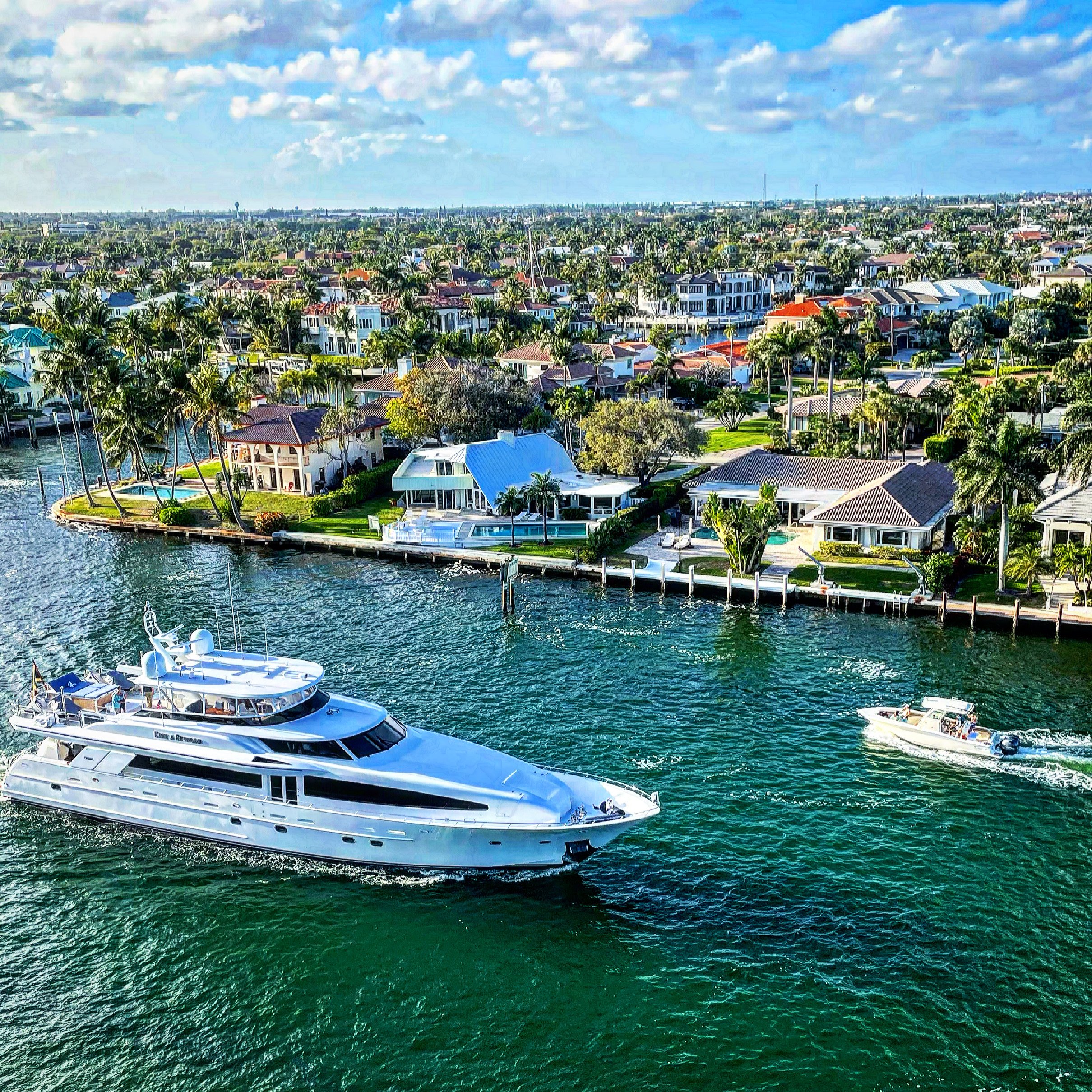Navigating Yacht Event AV Challenges: A Guide for South Florida Event Planners