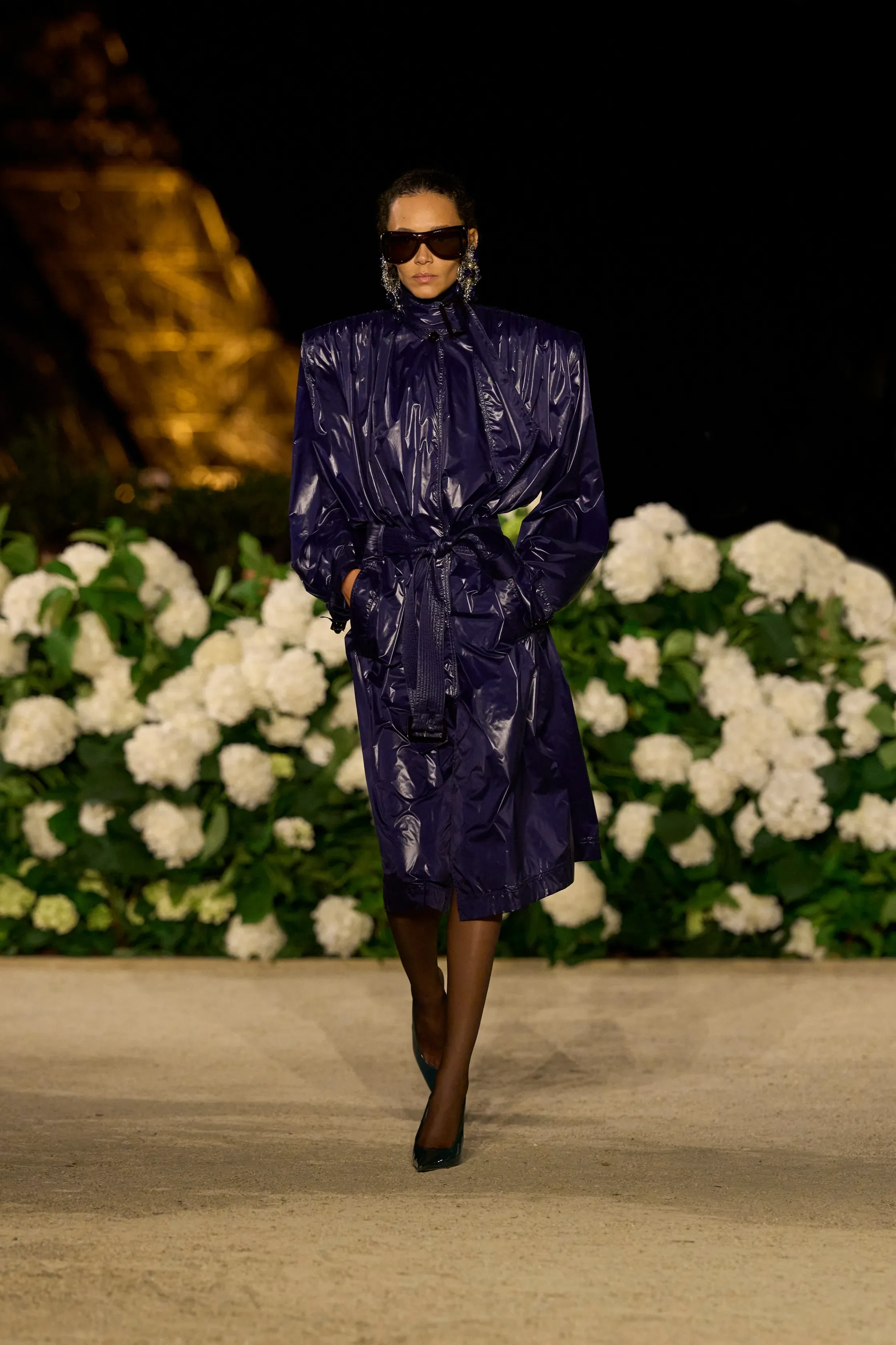 00016-saint-laurent-spring-2026-ready-to-wear-credit-gorunway.webp