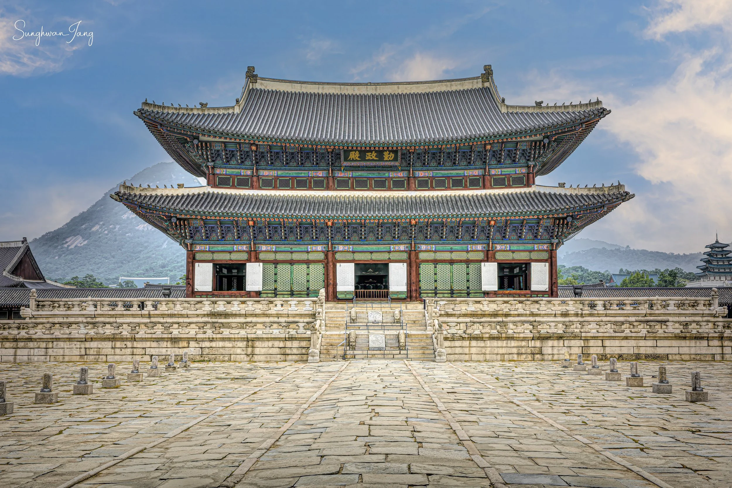 Regal Heritage_Gyeongbokgung Palace.jpg