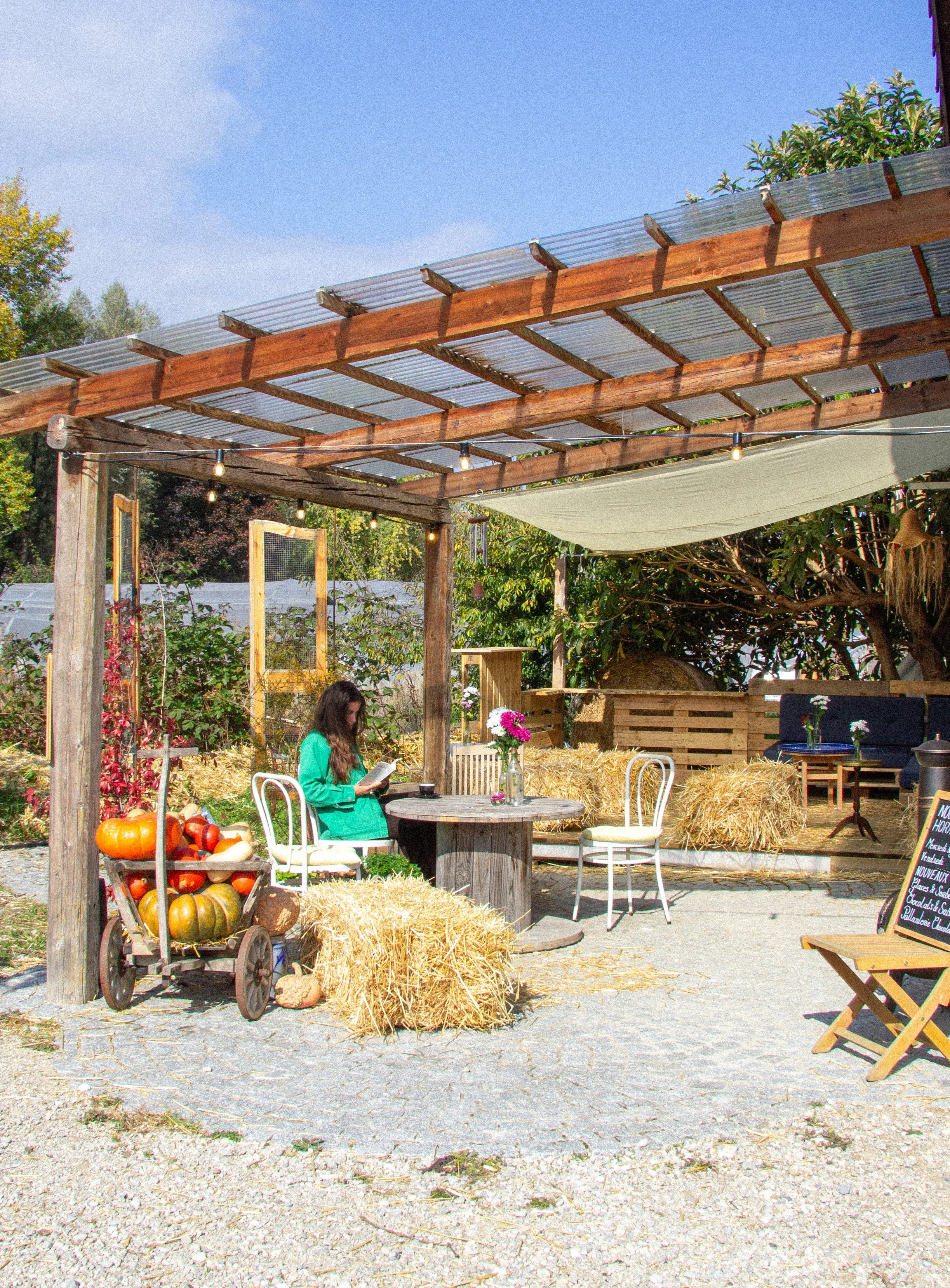 cliente_terrasse_caféduhangar.autrement.jardin-cocooning.jpg
