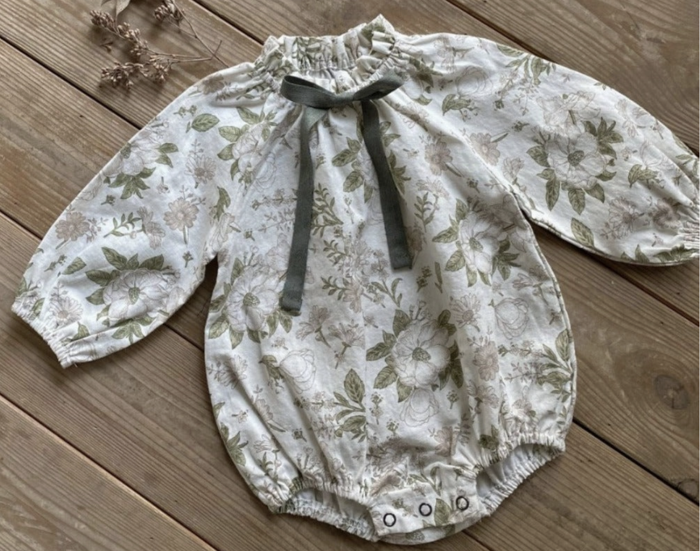 Vintage floral/ Plain Bow-tie bodysuit
