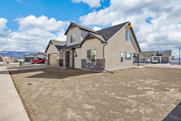 03-3113 Marlin Ct-3.jpg